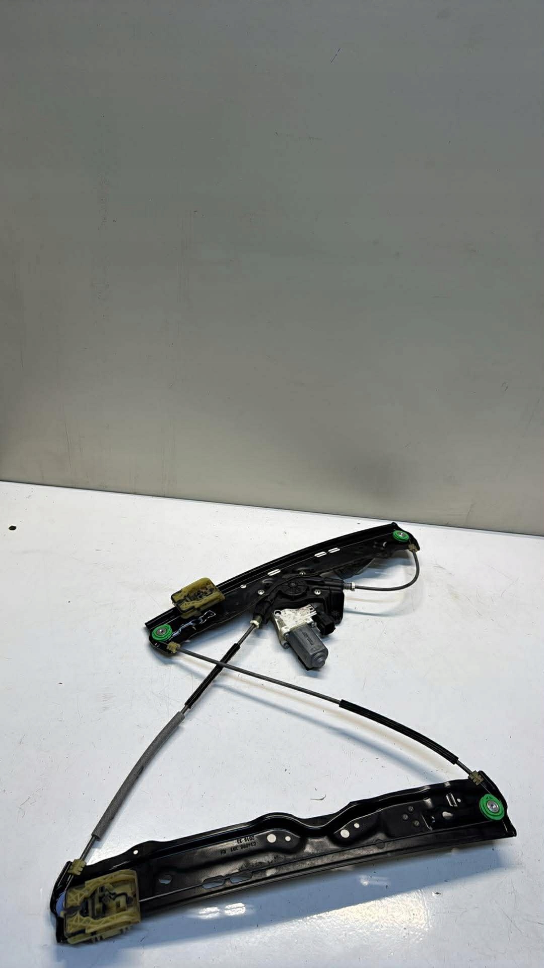 window regulator mechanism right front EU GX73-23200 JAGUAR XE 14-19
