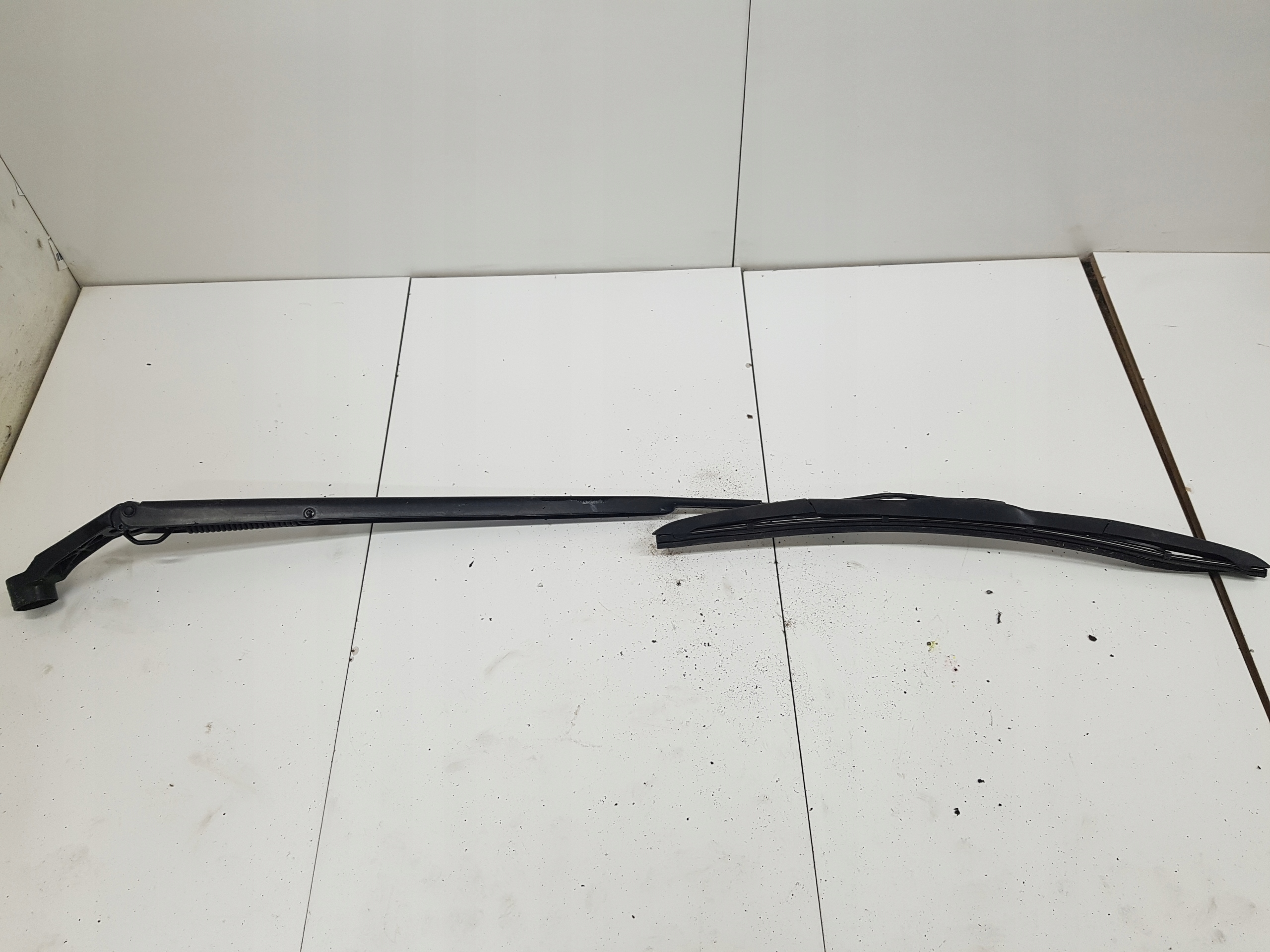 wiper arm front right TOYOTA RAV4 3 RAV-4 2011 2012 EUROPA