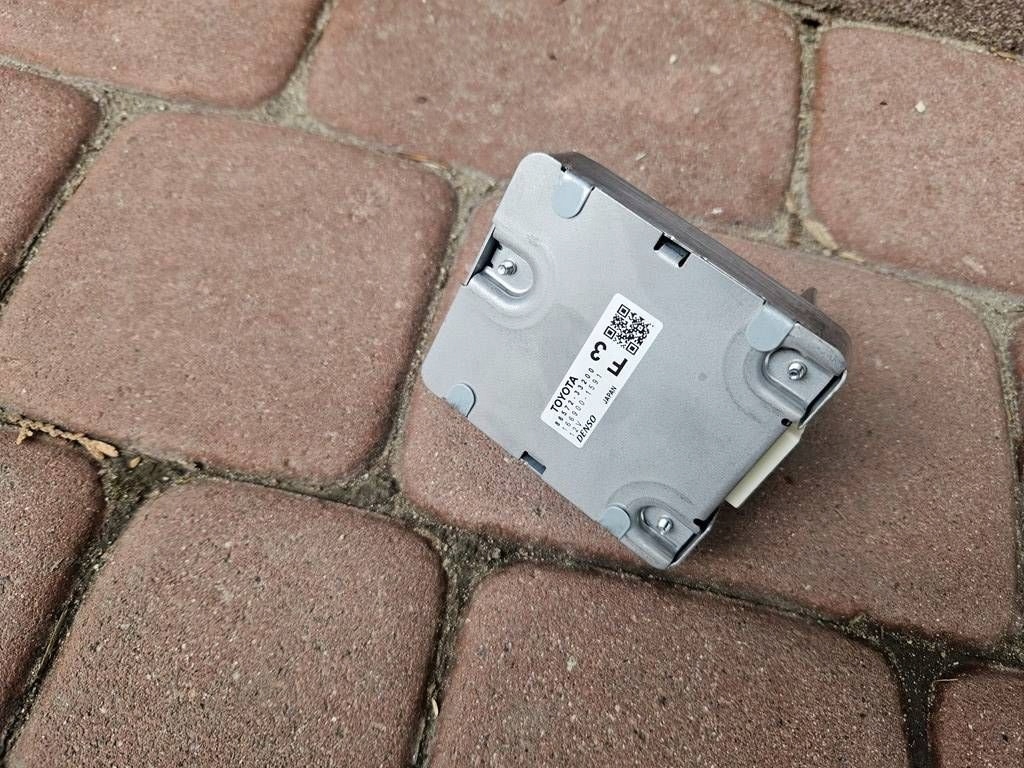module control unit sensor Toyota Camry VIII XV70 86572-33200