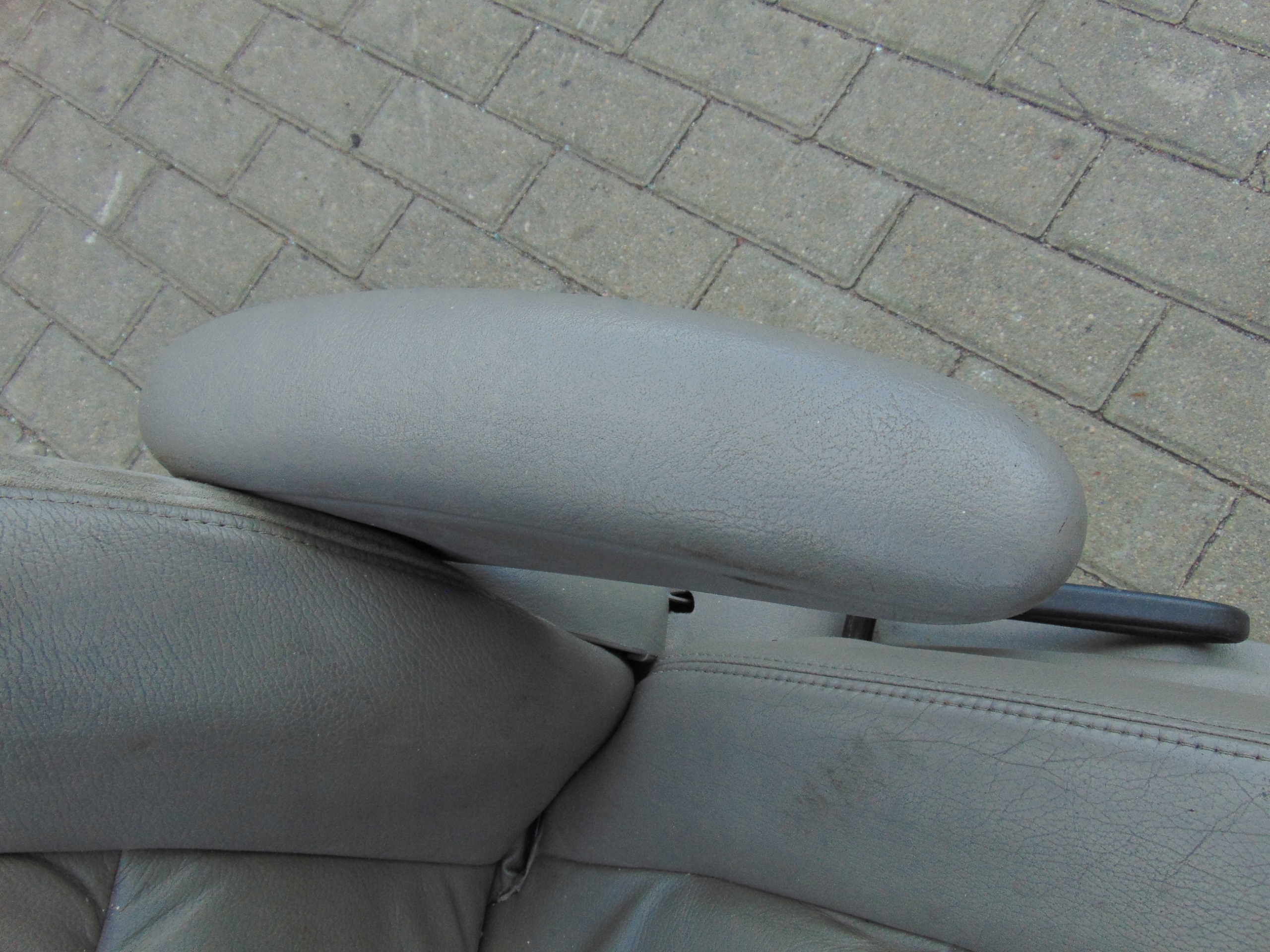 кресло левый зад 2 CHRYSLER VOYAGER 4 IV европа