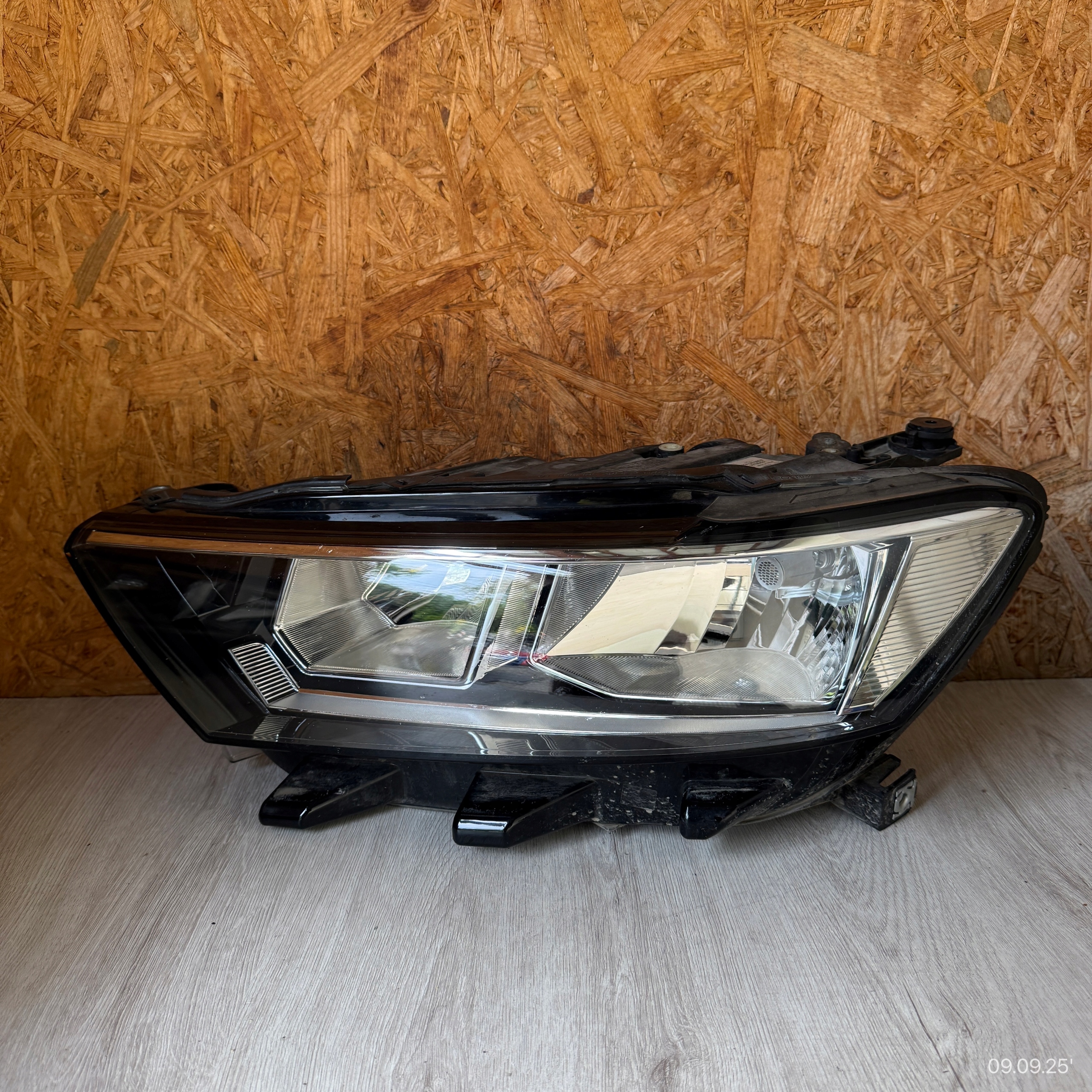 Licht vorne links VW VOLKSWAGEN T-ROC 2GA941005B