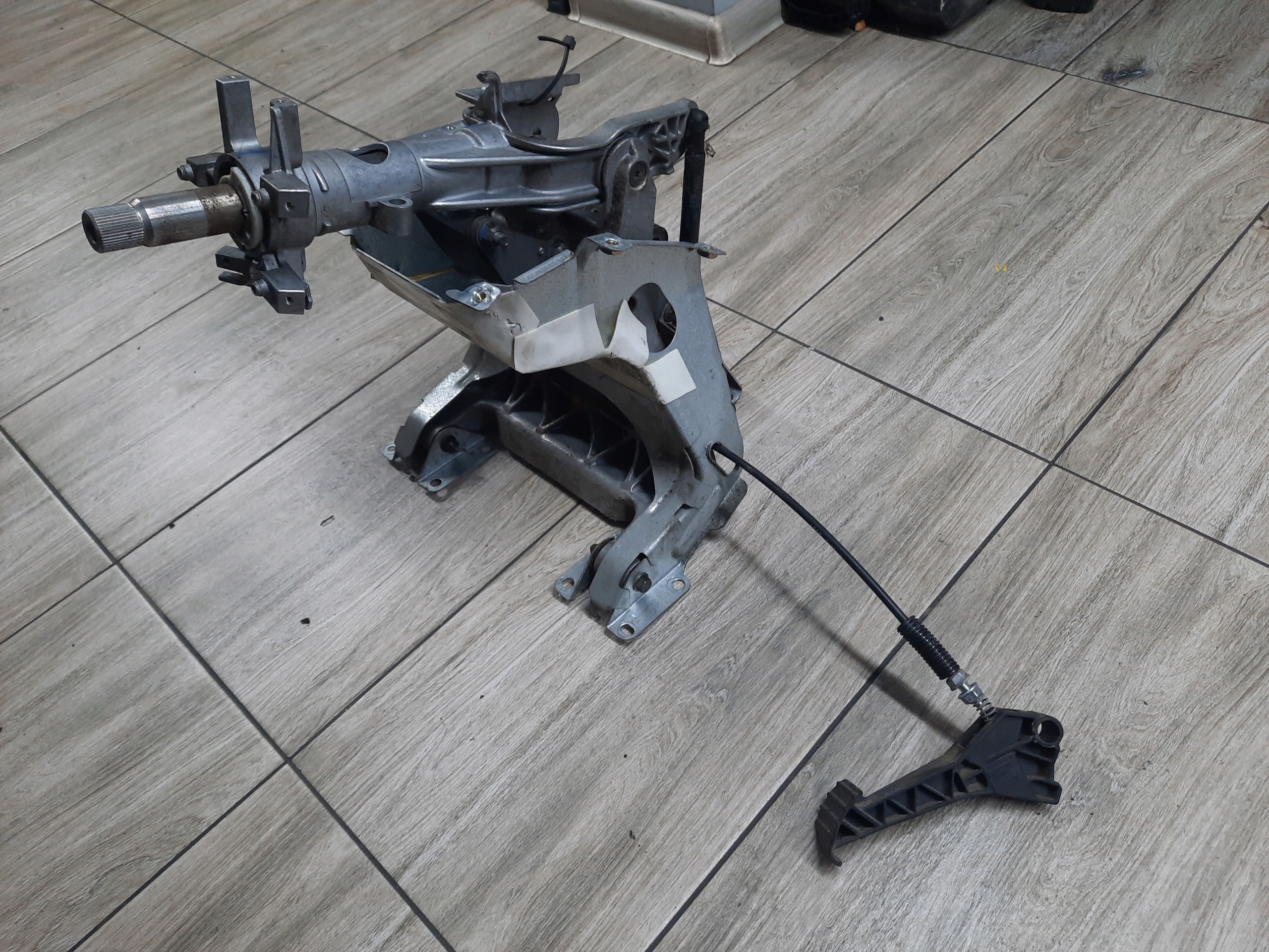 20575169 - МЕХАНІЗМ РЕГУЛЮВАННЯ РУЛЬОВОГО КОЛЕСА VOLVO FH FM