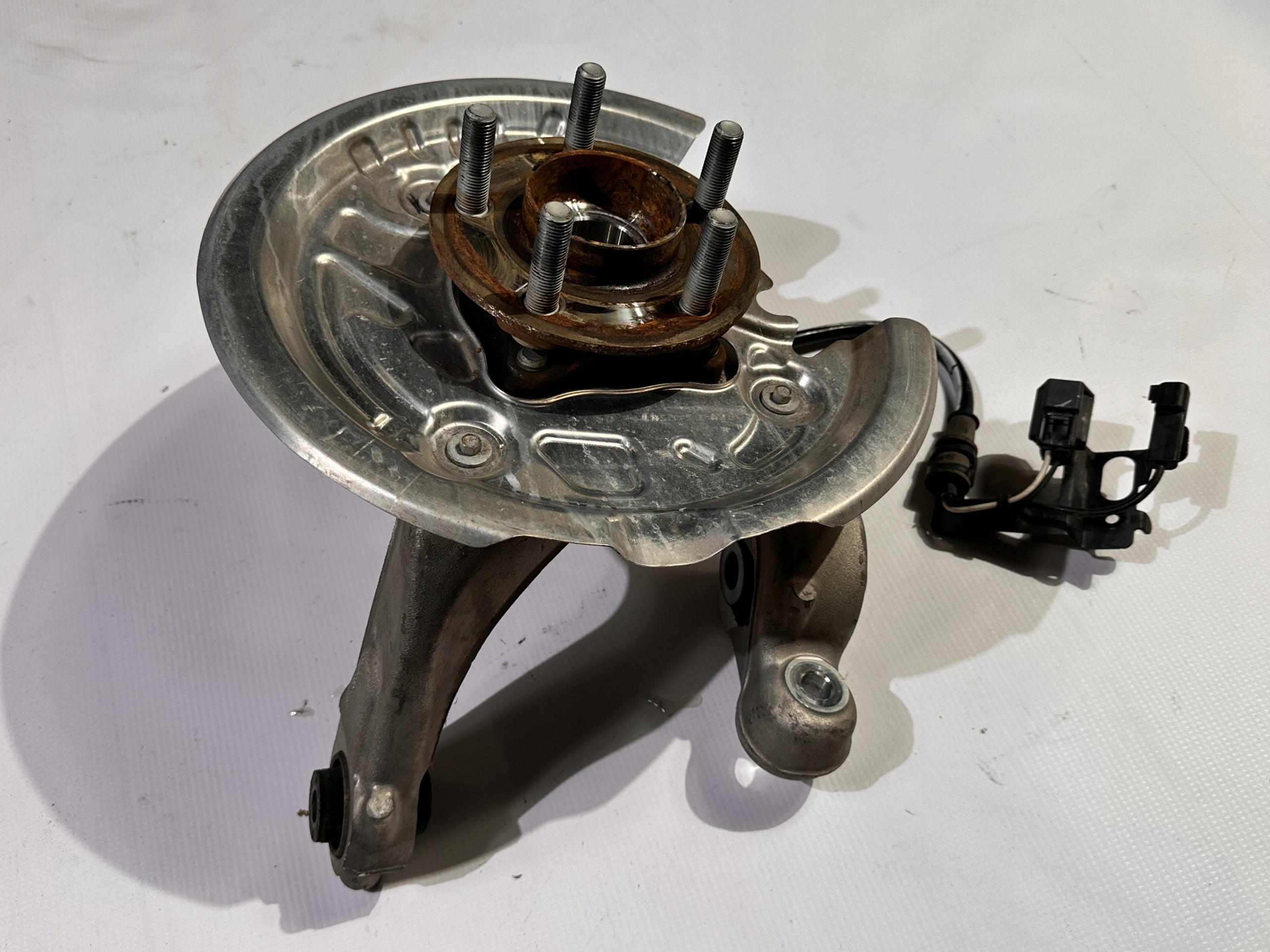 swing of the pivot disc bundle ABS left rear part rear Ford Explorer 2020+