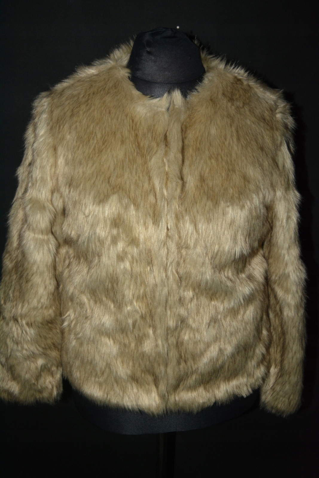 F * мех Primark 42