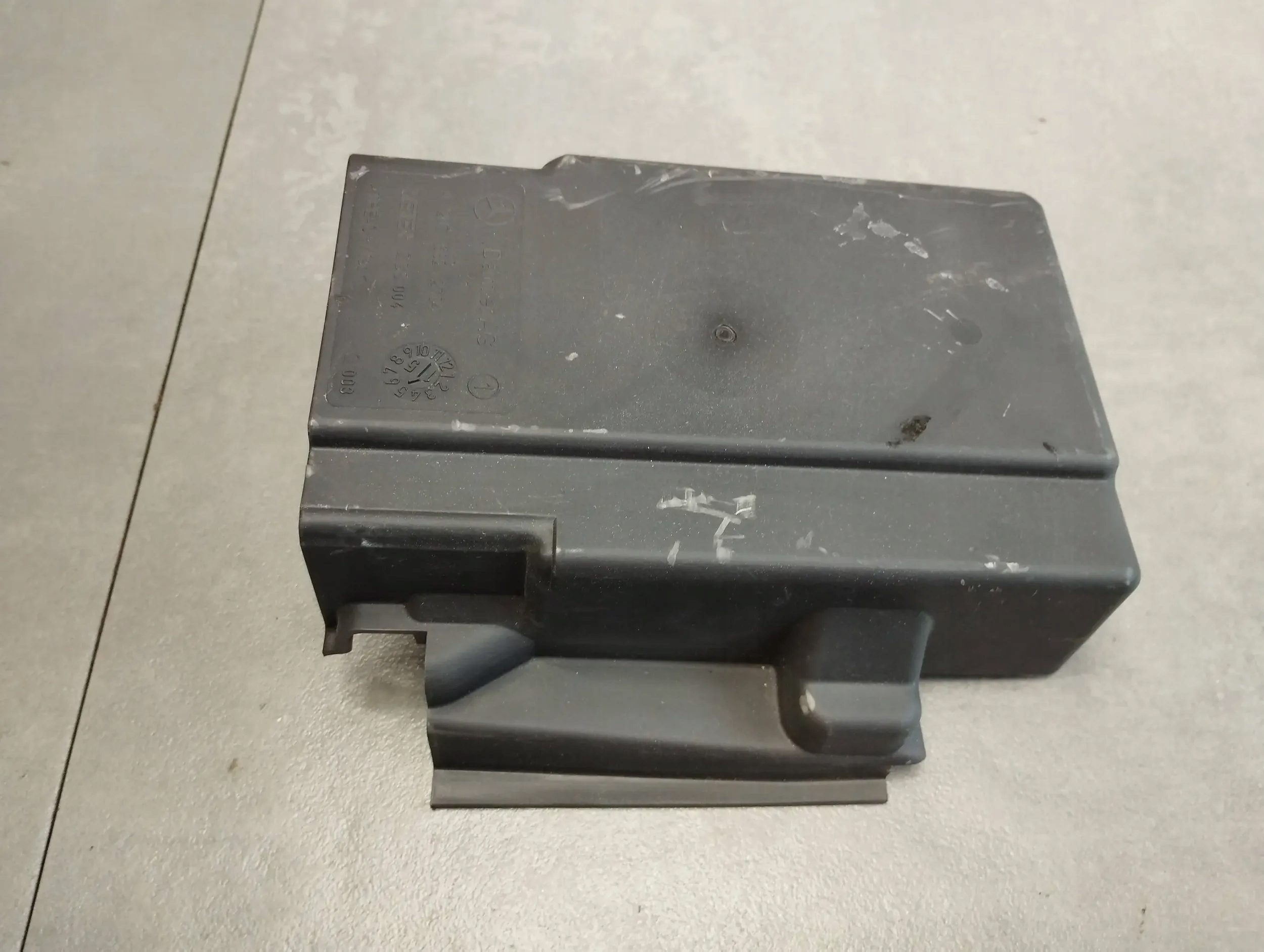 Mercedes-Benz CLS C218 Blende Abdeckung Abdeckung A2076822704