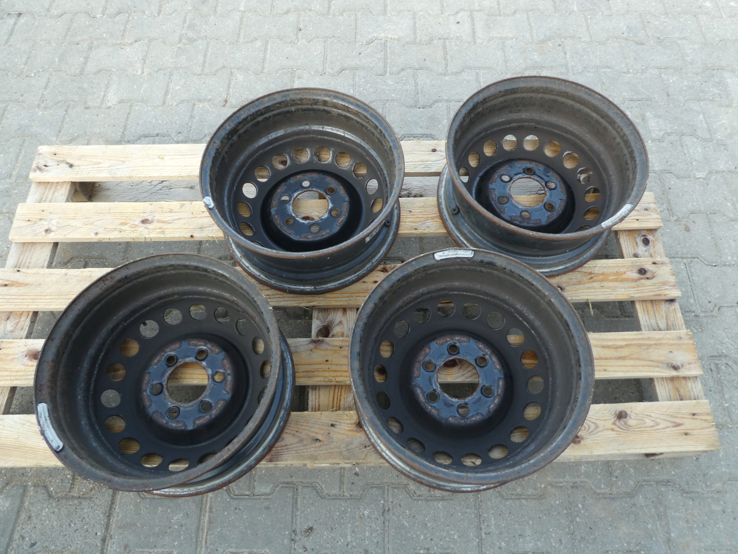 4X discs metal disc MERCEDES SPRINTER CRAFTER KBA43738