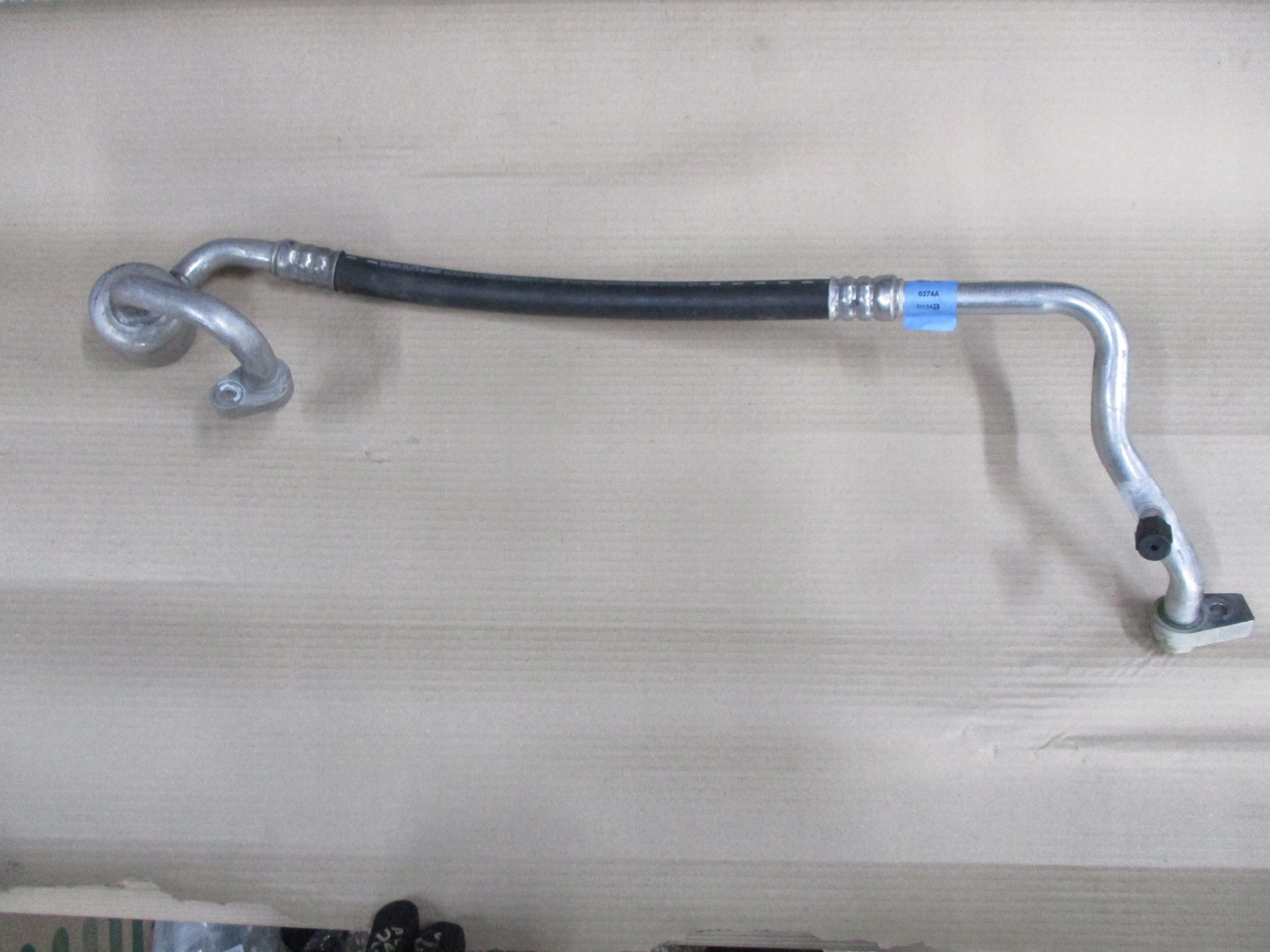 DV61-19N602-JB - ТРУБОПРОВОД КОНДИЦИОНЕРА FORD KUGA CONNECT 2.5