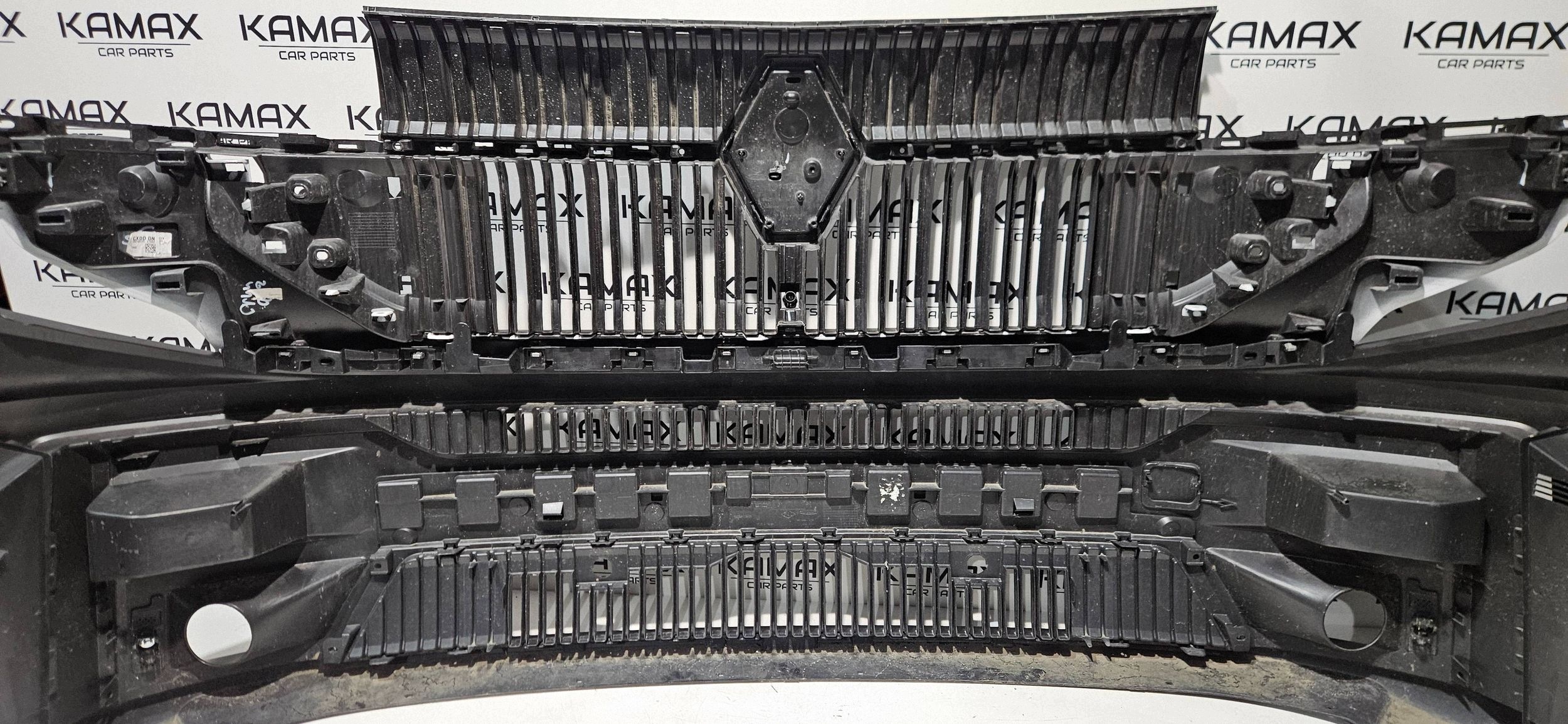 front bumper grille RENAULT MASTER IV V 24- 4XPDC original 622541366R
