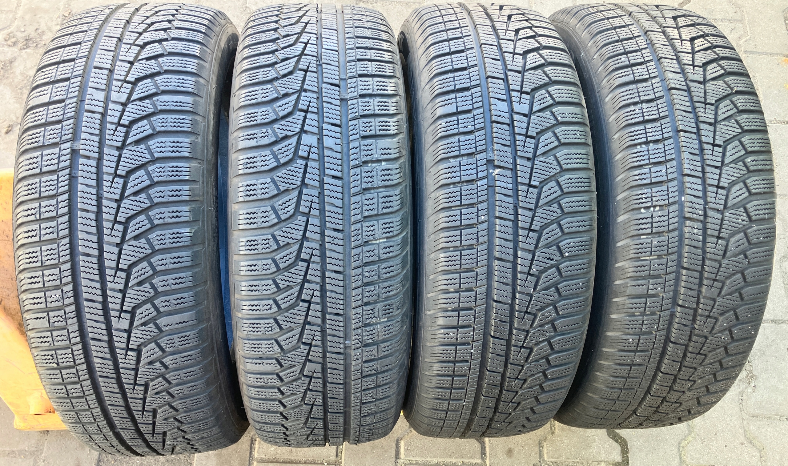 HANKOOK WINTER I'CEPT EVO2 205/60R16 4szt