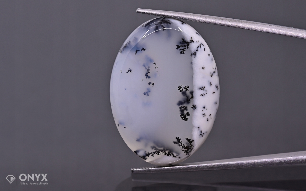 Dendritový achát z Turecka kabošon ovál 30x22 mm