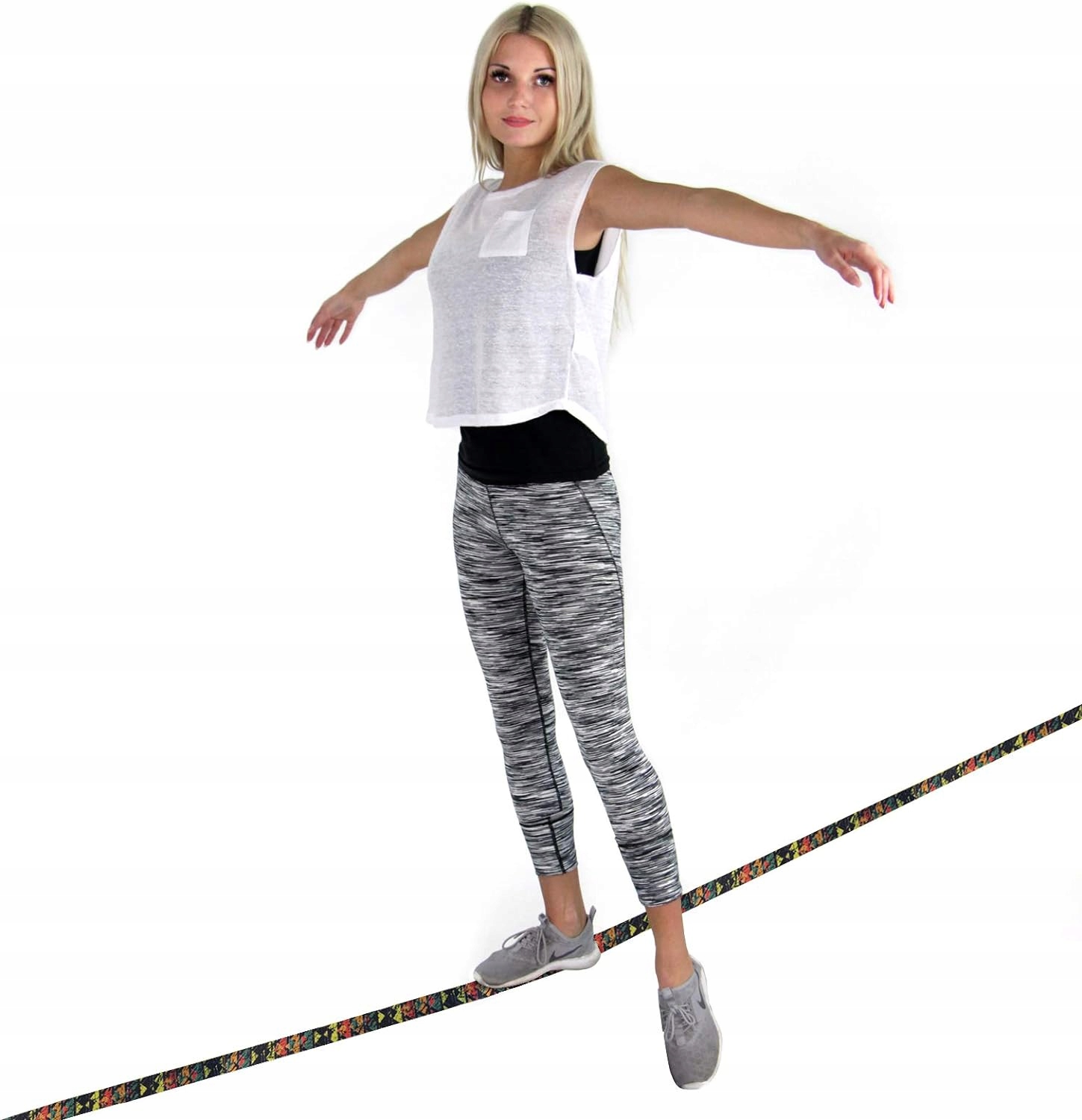 ZESTAW DO CHODZENIA PO LINIE SLACKLINE DO ZAWIESZENIA NA DRZEWIE DO OGRODU Szerokość taśmy 50 mm