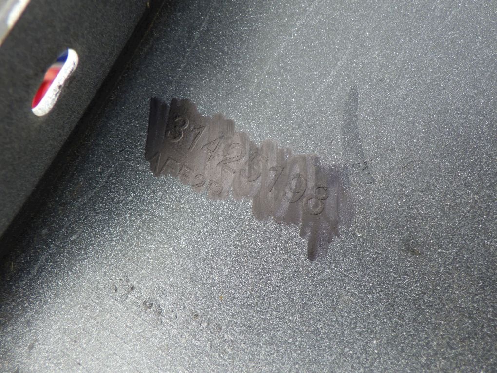 VOLVO XC60 XC 60 2 II 17- bumper rear rear part