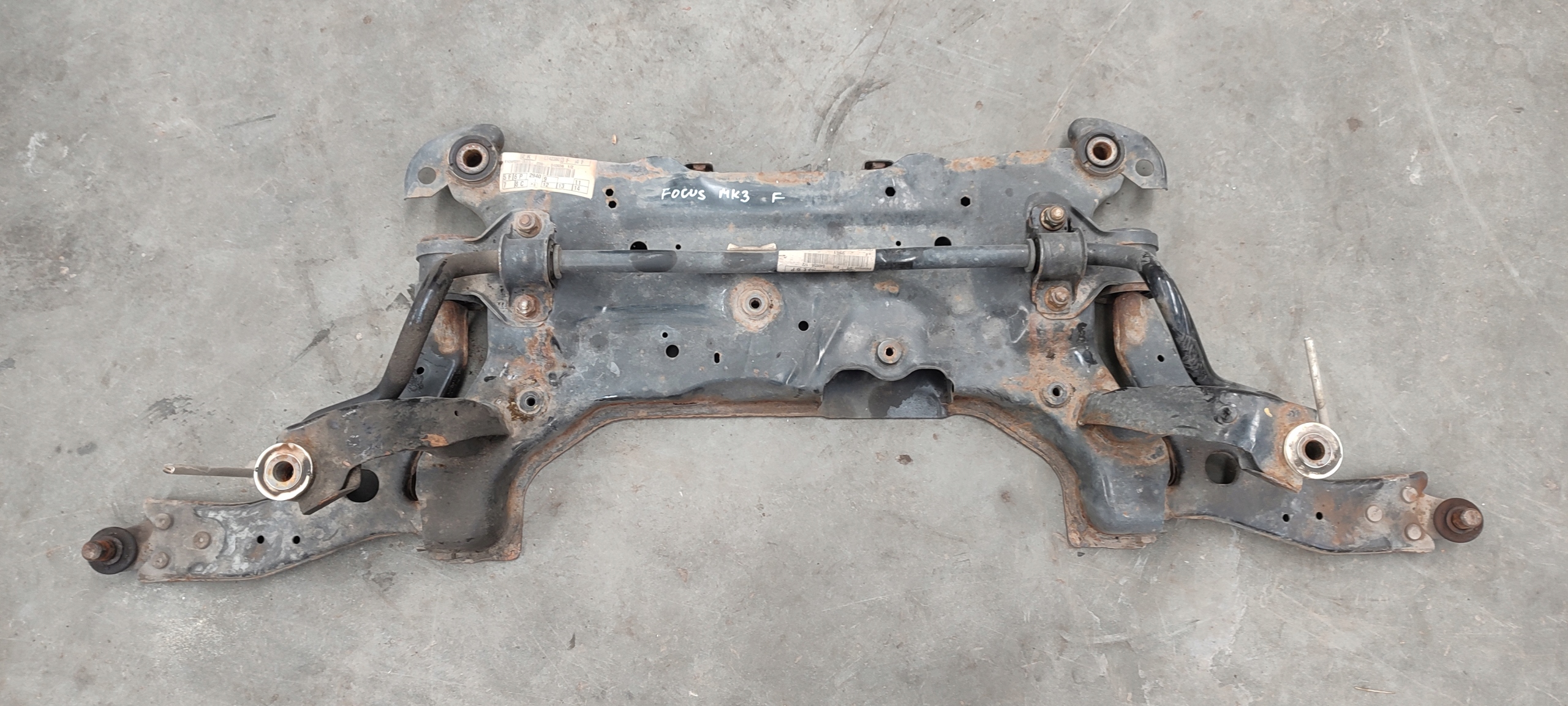 nápravnice předek ramene Ford Focus MK3 1,0 Ecoboost