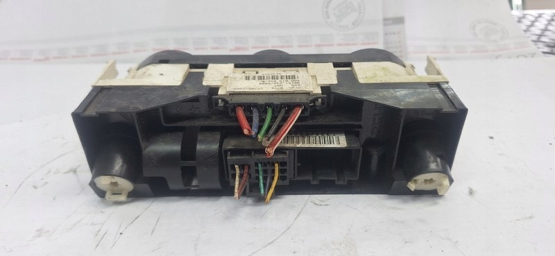 PANEL klimatizaci VW FOX 90151232