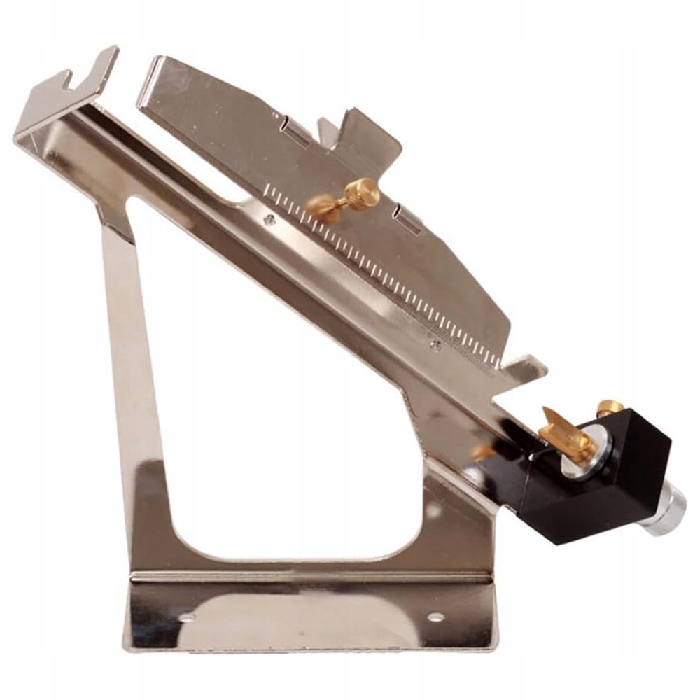 Strojek na lepení letek, šíp z flétnových per, lukostřelecký lis