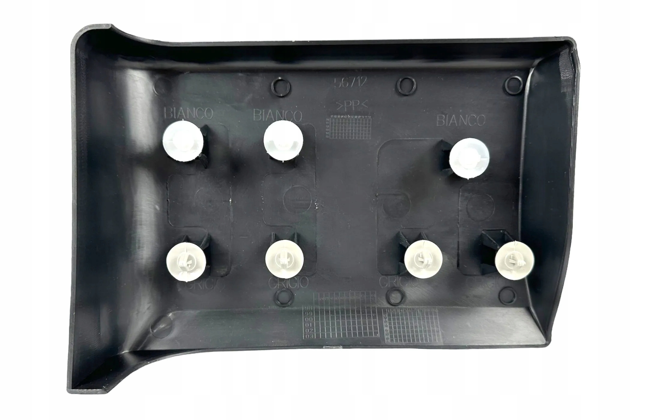 LISTWA OSŁONA BOCZNA POD WLEW PALIWA IVECO DAILY 2000-2014 Typ samochodu Samochody ciężarowe