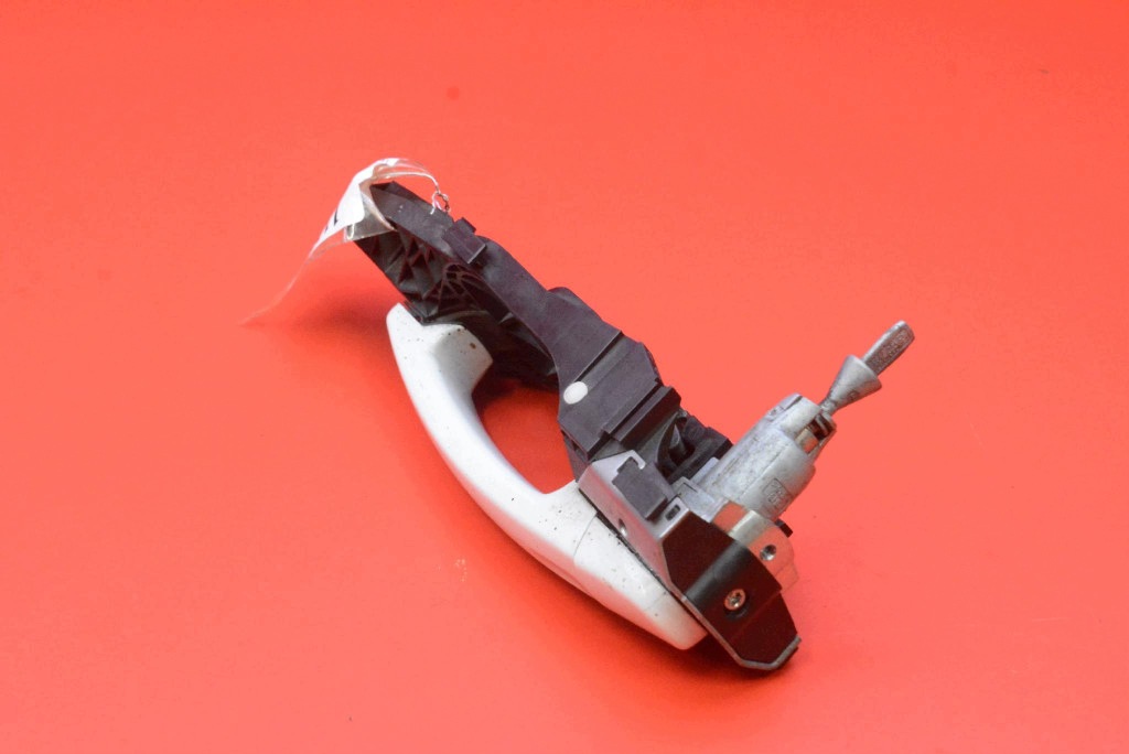 handle left front front LC9A 5N0837885H VW TIGUAN 1 and 5N LIFT 11-17