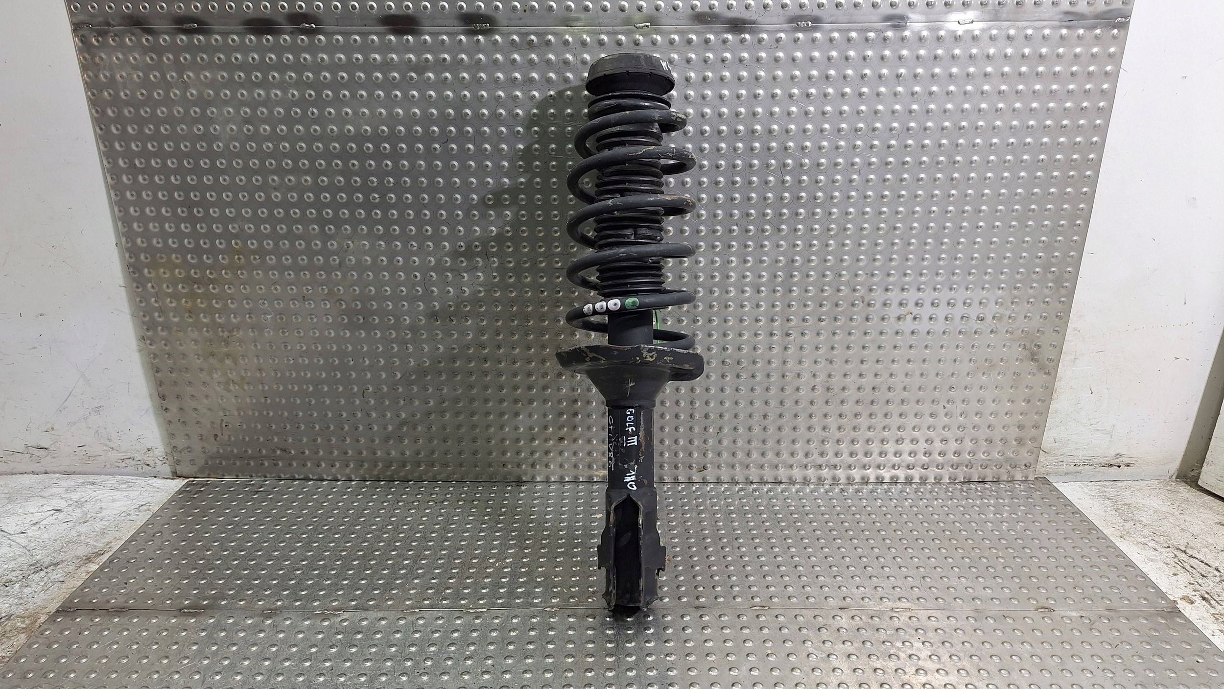 shock absorber left front 1H0 VW GOLF III GTI VR6