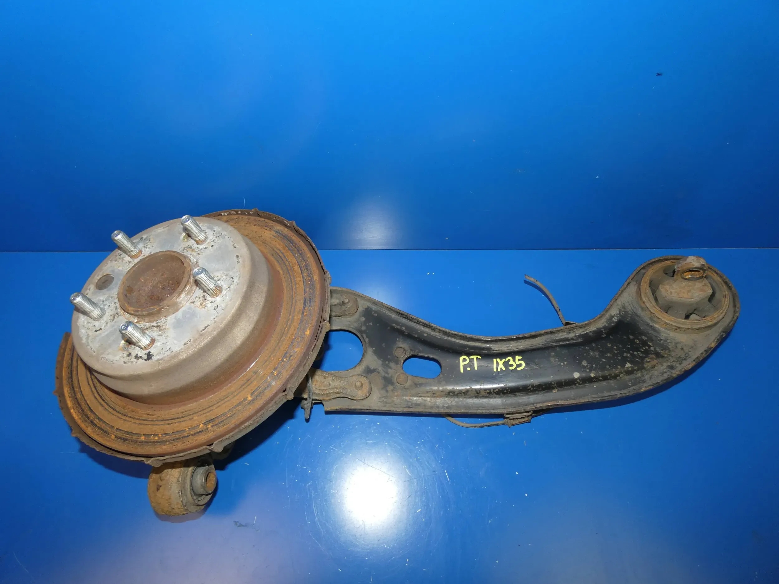 Hyundai ix35 otoč čepu rameno pravý záď