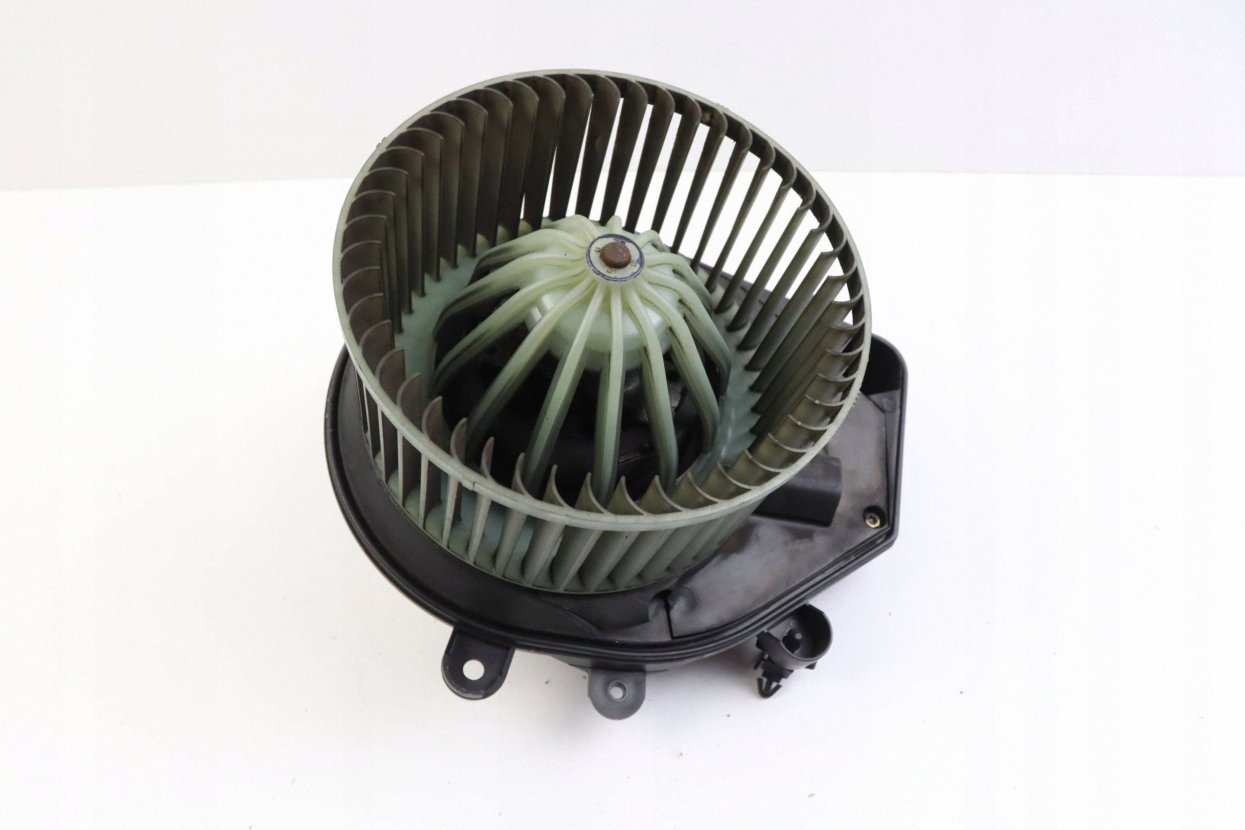 VW PASSAT B5 AUDI A4 B5 Lüfter DMUCHAWA des lüfters EUROPA 8D1820021