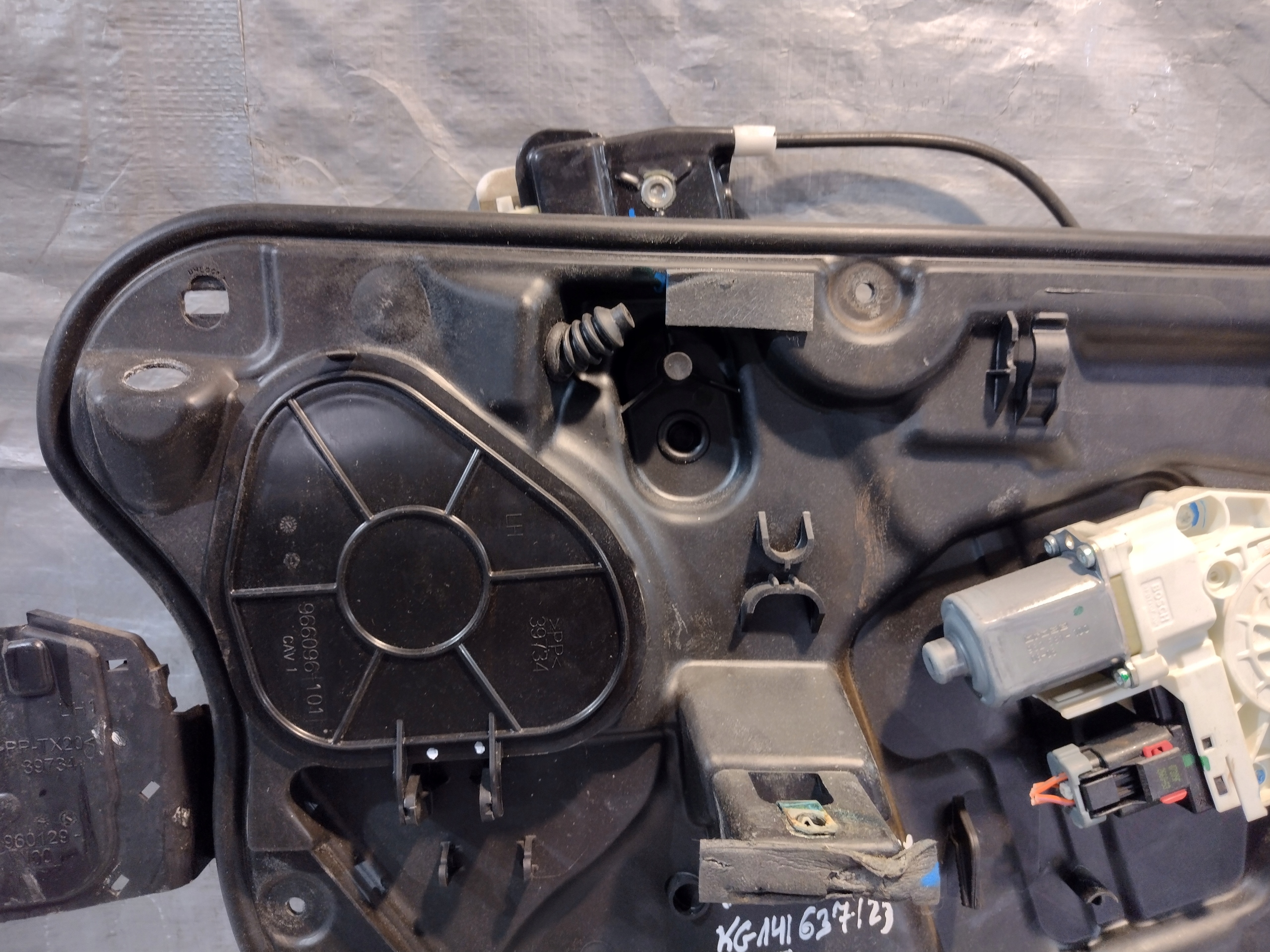 window regulator left front Dodge Journey 963195-103