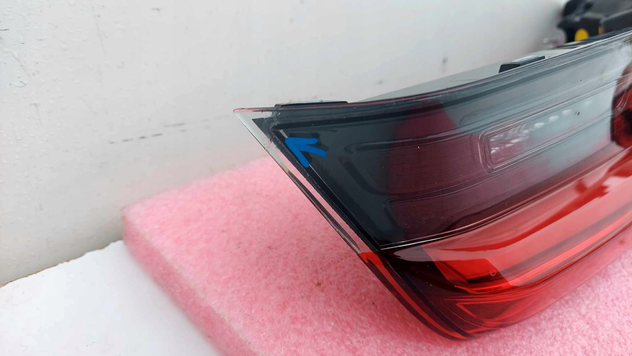 BMW 3 универсал G21 фонарь правый led 1870