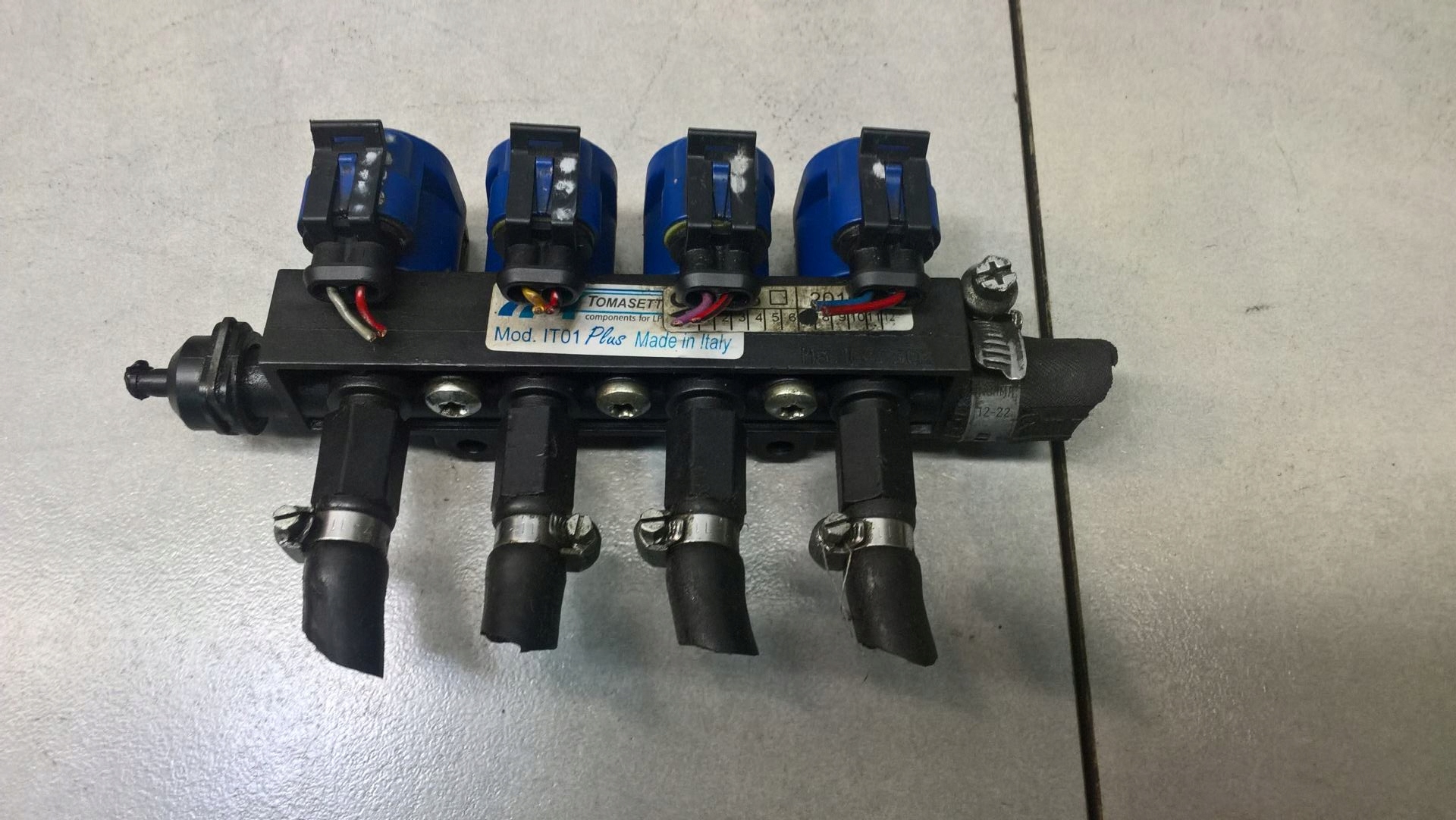 Rampe injection LPG FOCUS MK1 1.6 16V 110R-006359