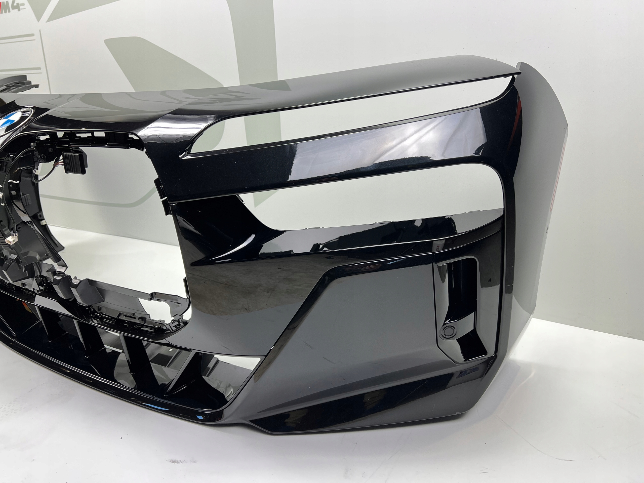 front bumper BMW G70 m-packet USA 4XPDC 475