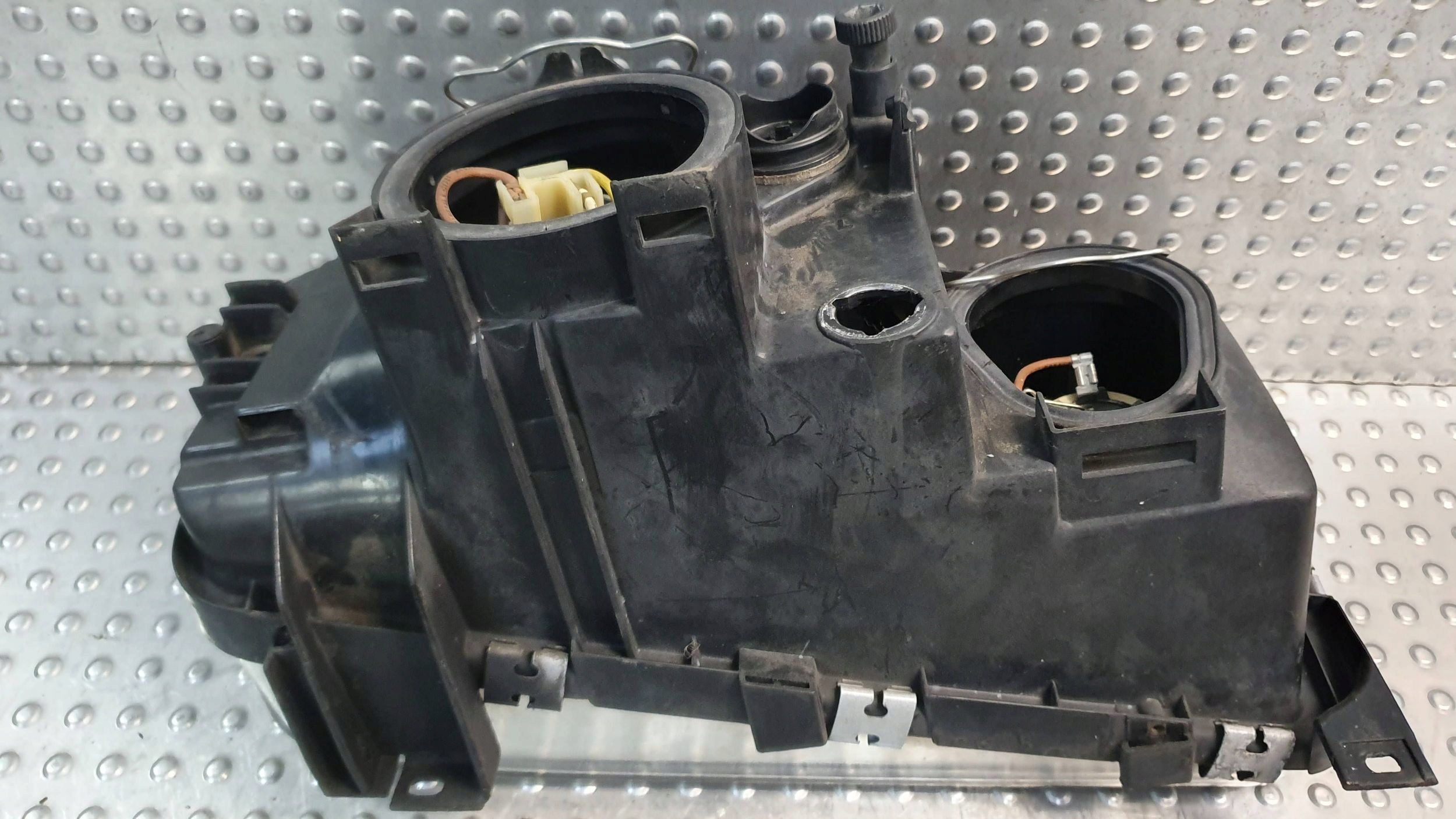světlo předek levá AUDI 200 C3 83