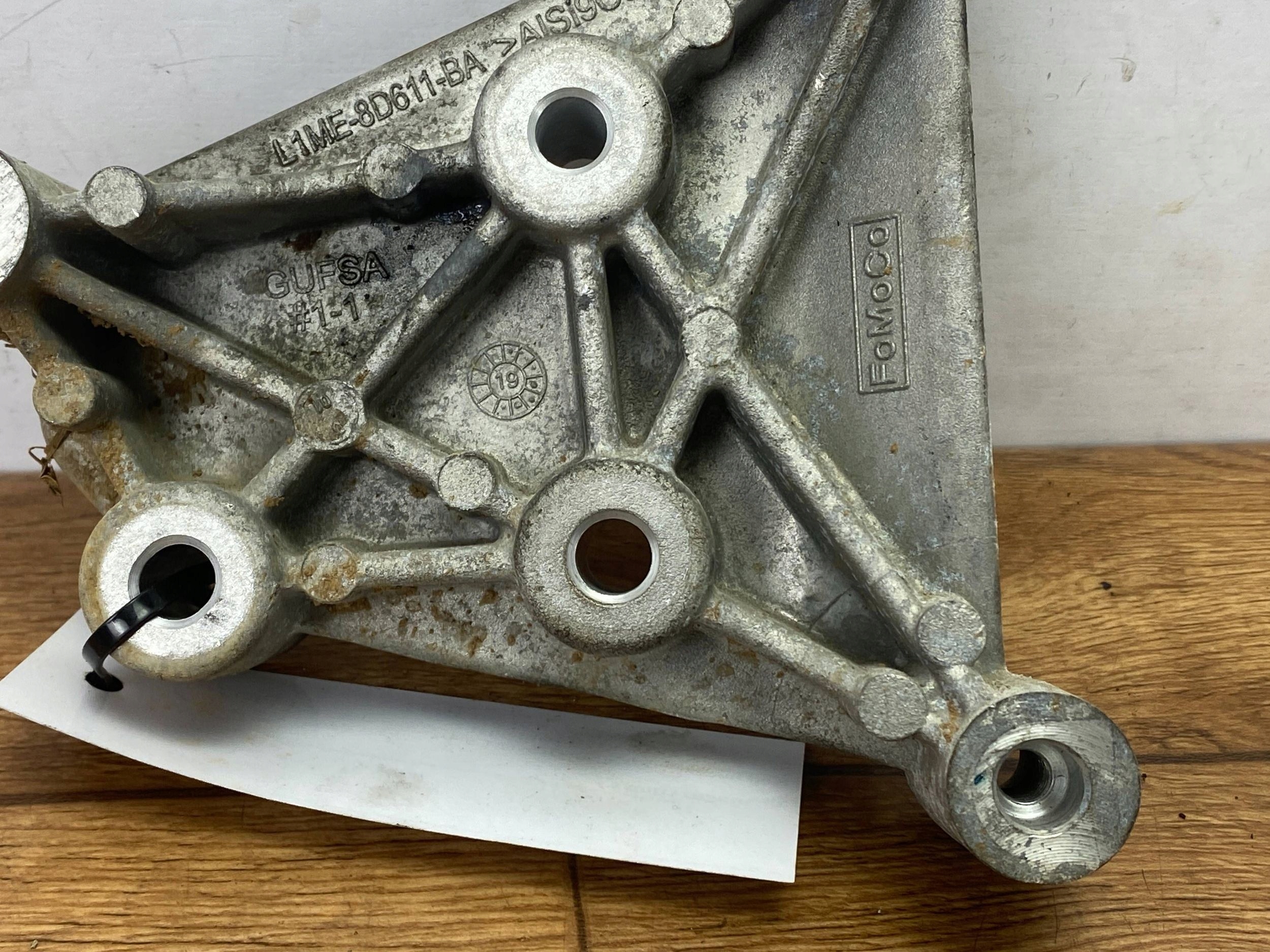 engine mount Ford Explorer VI 2020+
