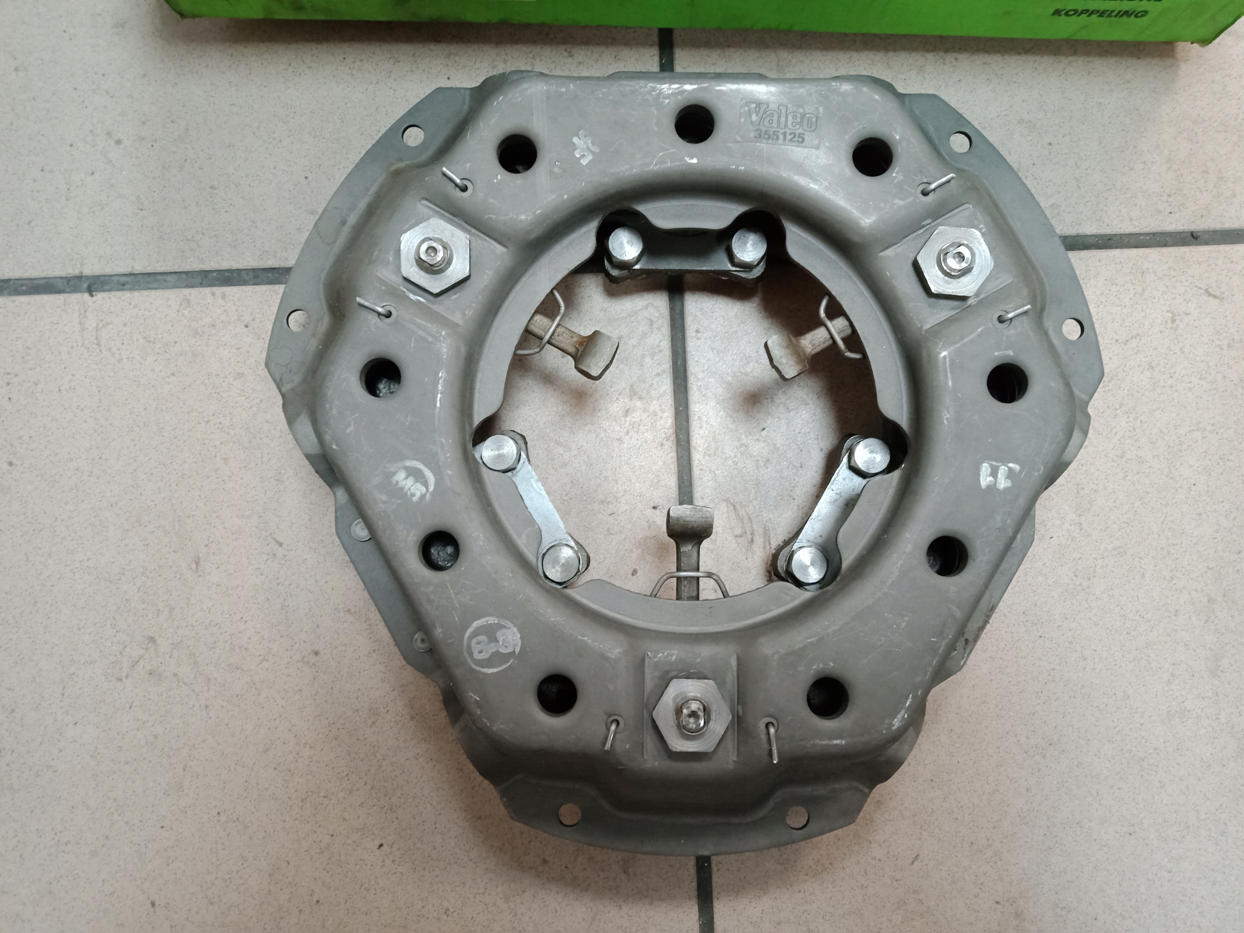 MERCEDES LP T2 309 зажим сцепления VALEO 355125