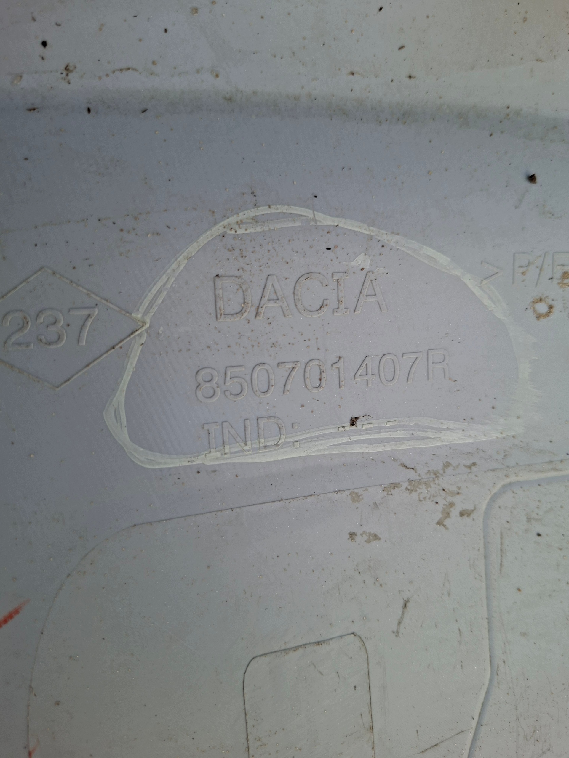 SPOILER lökhárító hátsó hátsó DACIA DUSTER 10-17 850701407R