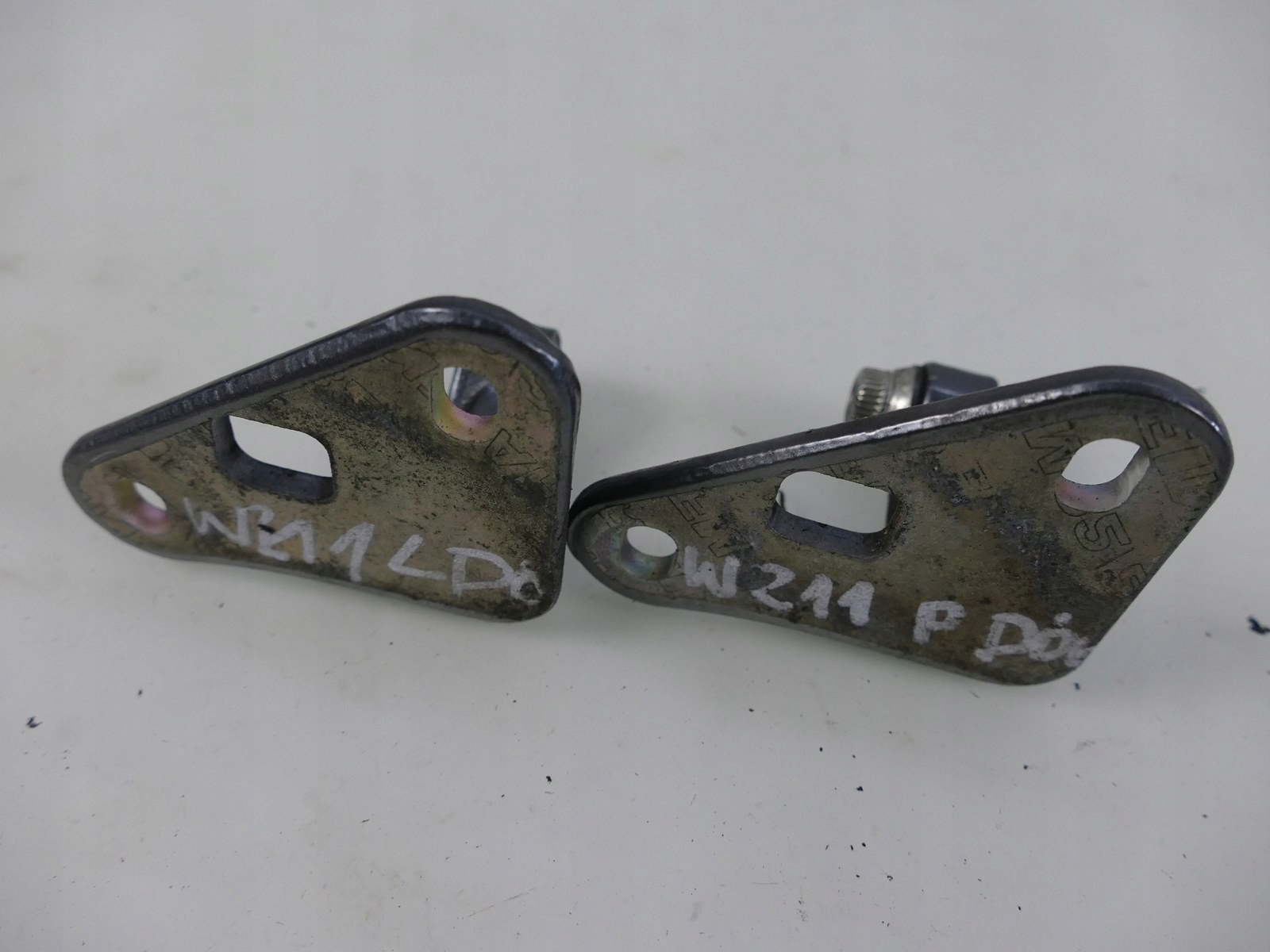 MERCEDES W211 LIFT hinges door right front C368