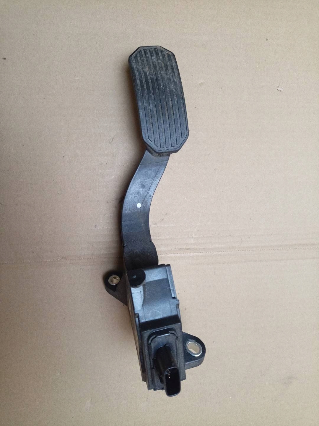 Gaspedal Toyota Sienna 3 2011 78110-08010-C