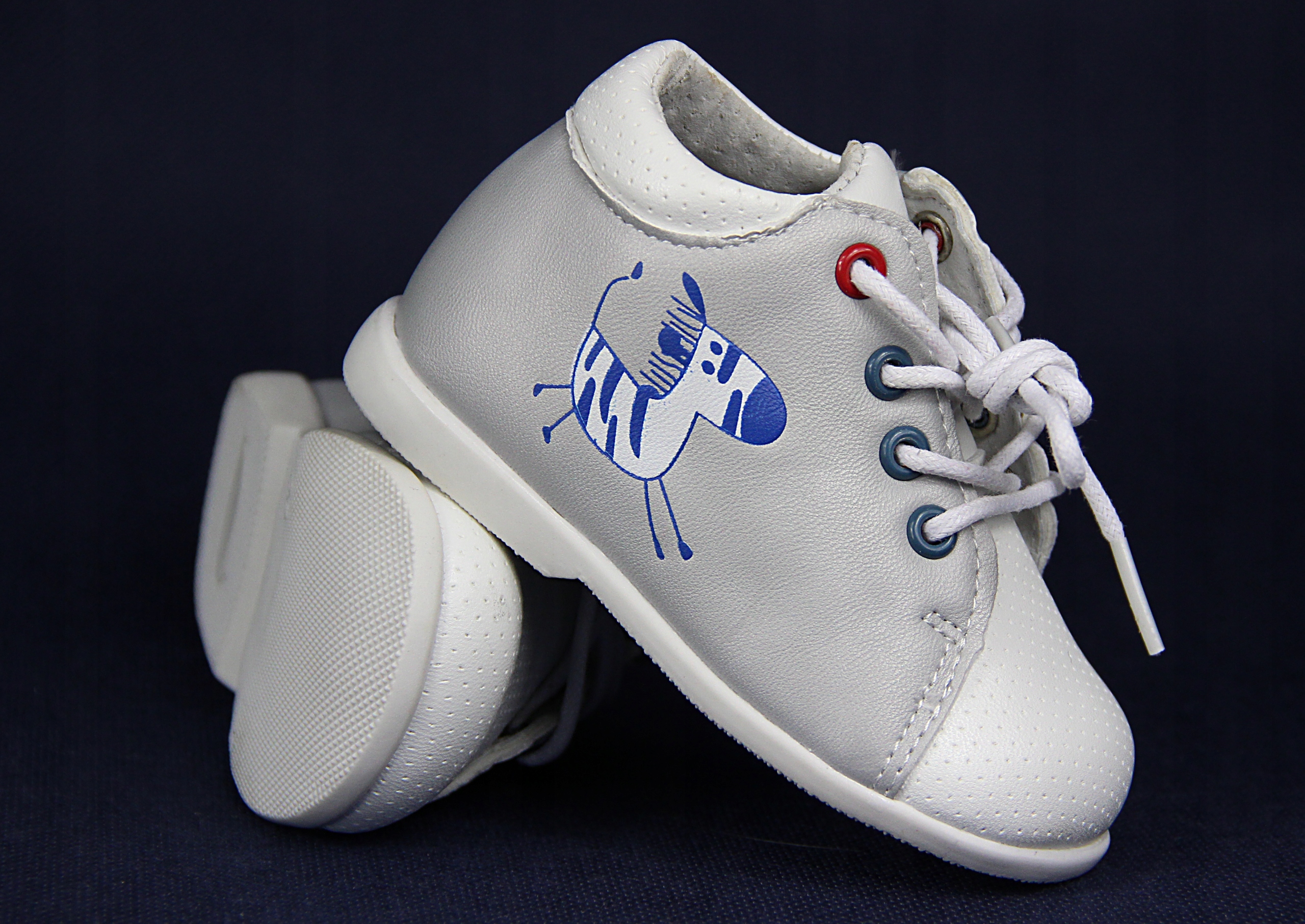 TRZEWIKI PÓŁBUTY 20/12cm wkł.SKÓRA NATURALNA 570 Kod producenta D667