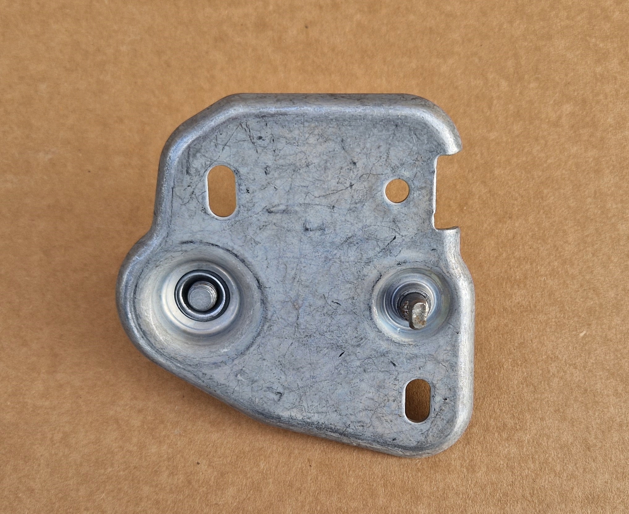 towing RYGIEL bonnets 3V0823185A SUPERB SCALA original new left