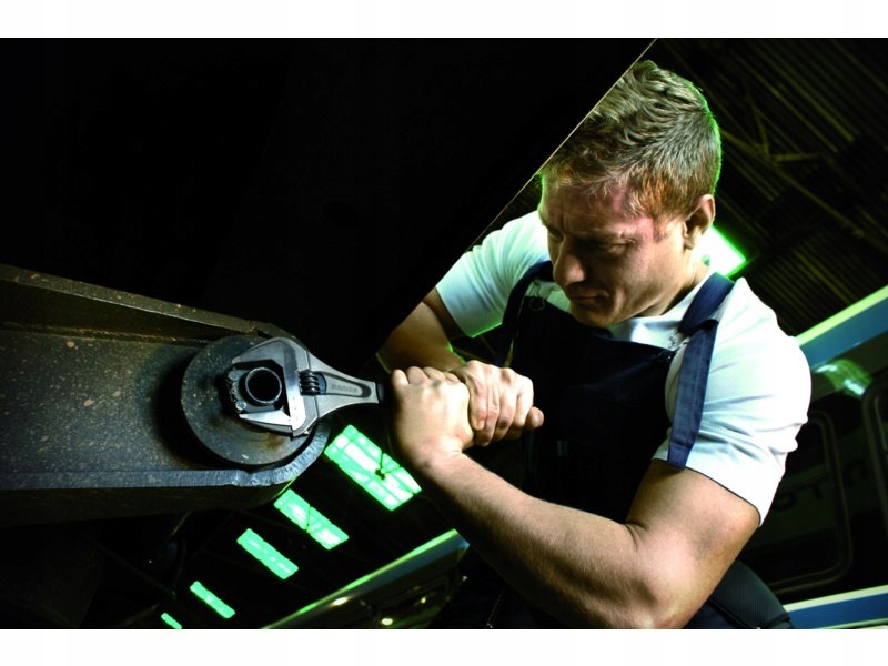 Klucz nastawny dl 270mm rozstaw 46mm 9033 BAHCO Producent code 9033