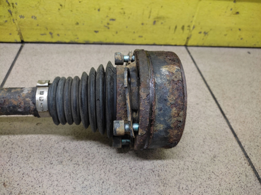 AUDI A3 8L 1.8 semi-axis NAPEDOWA left rear part