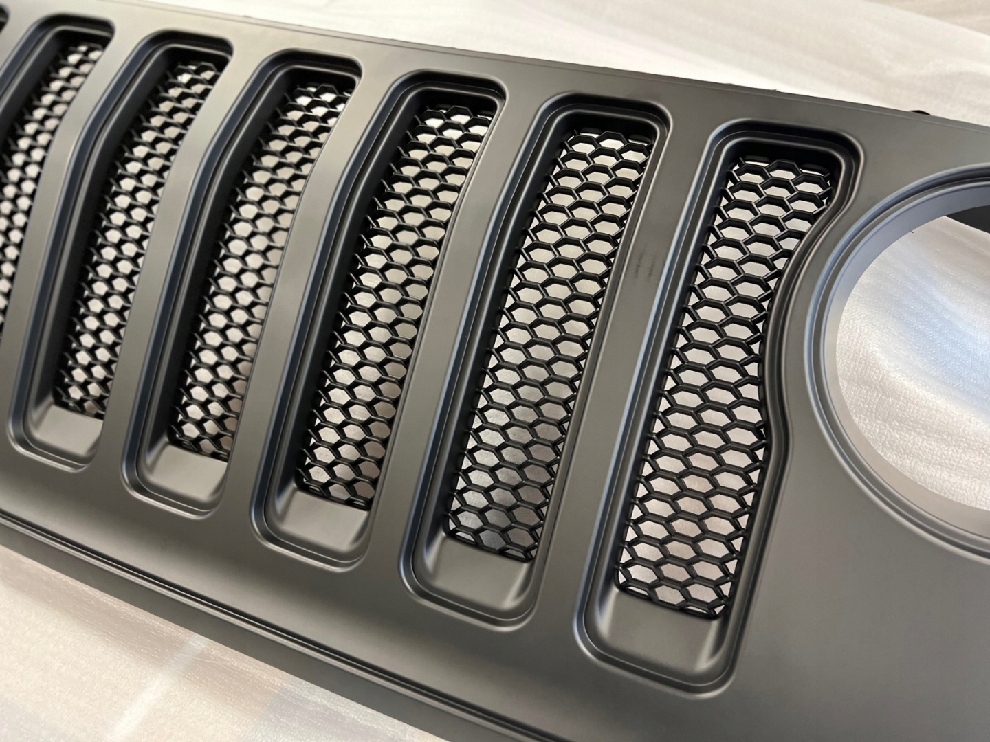 Grill kompletny Jeep Wrangler JL Producent części Inny