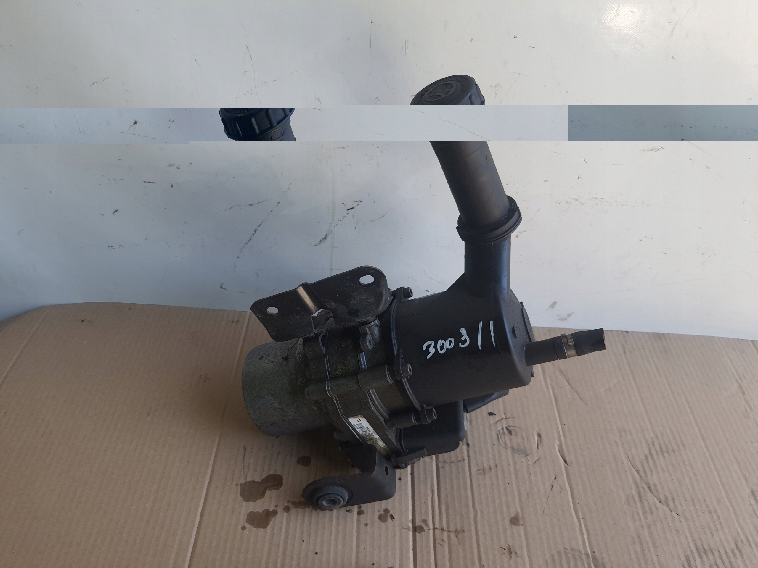 PEUGEOT 3008 09-13 servo pump