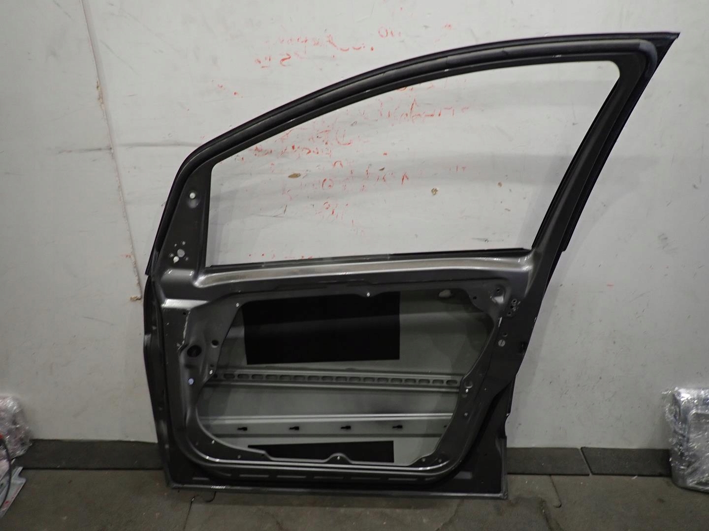 door front front right MERCEDES B-KLASA W245 2004-2012