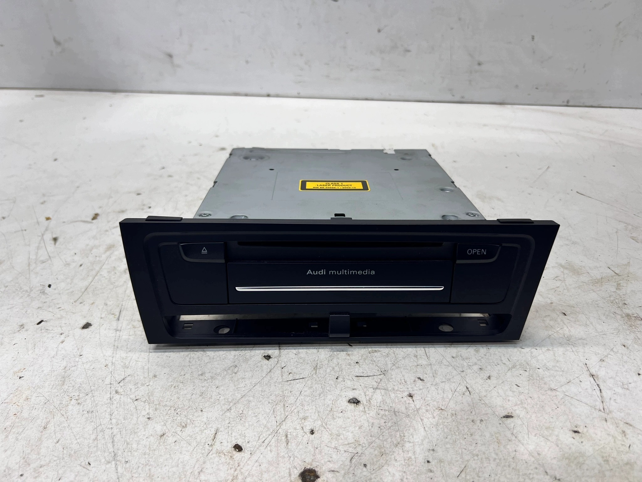 JEDNOSTKA MMI card reader SD AUDI A4 B8 A5 8T Q5 8R 8T2035670D