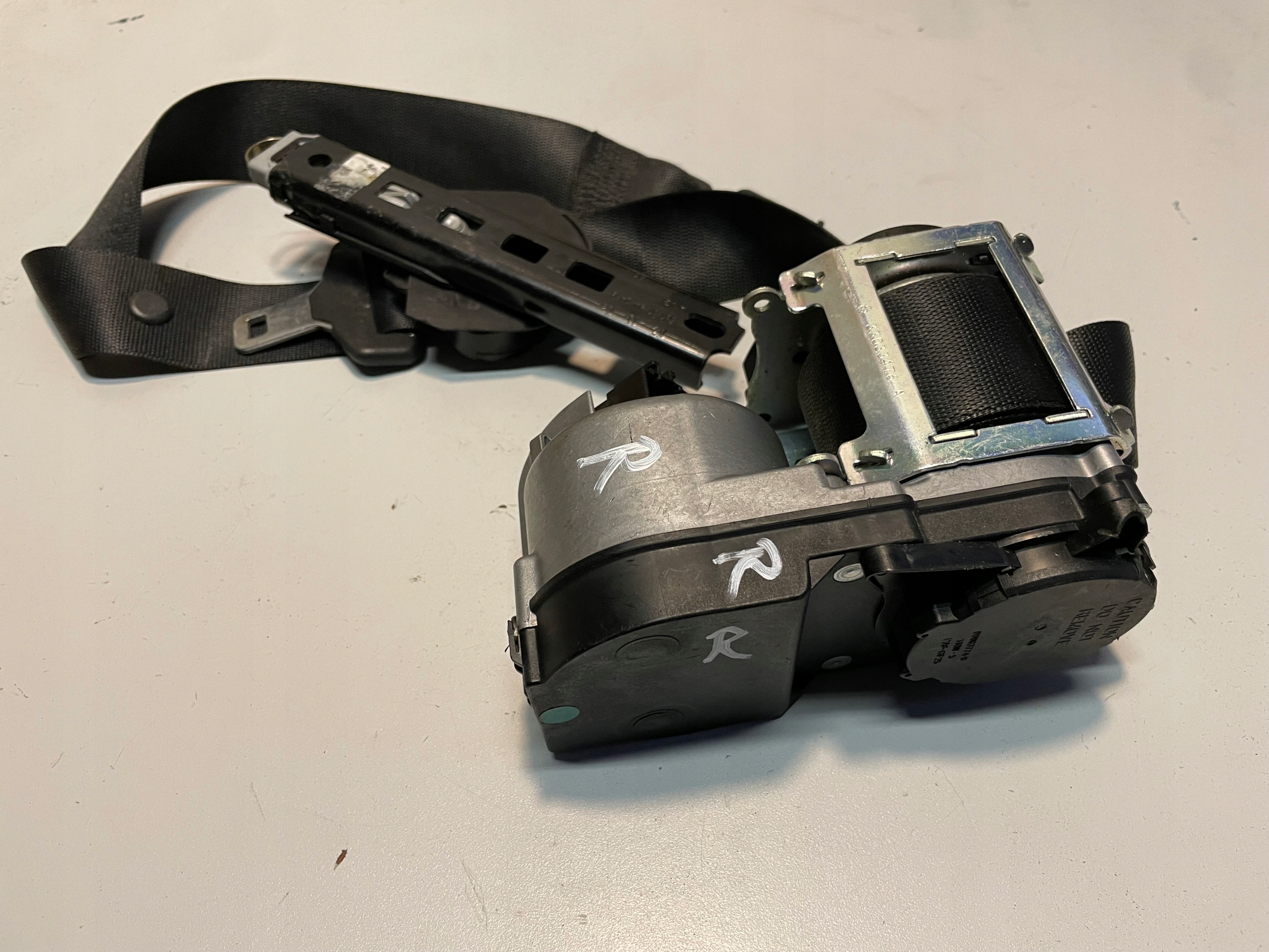 MERCEDES ML W164 GL seat belt right front