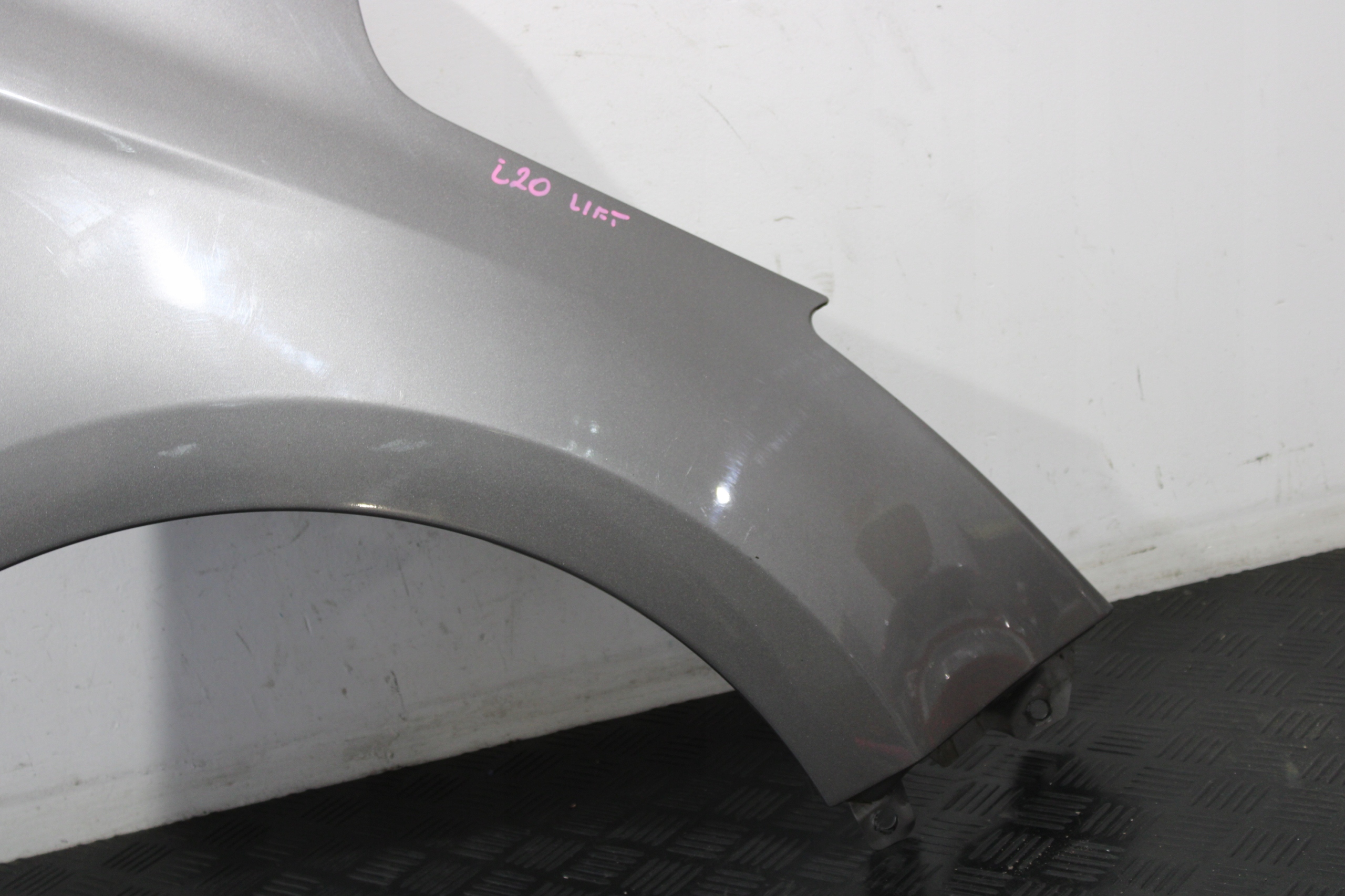 fender right front front HYUNDAI I20 and 1 LIFT