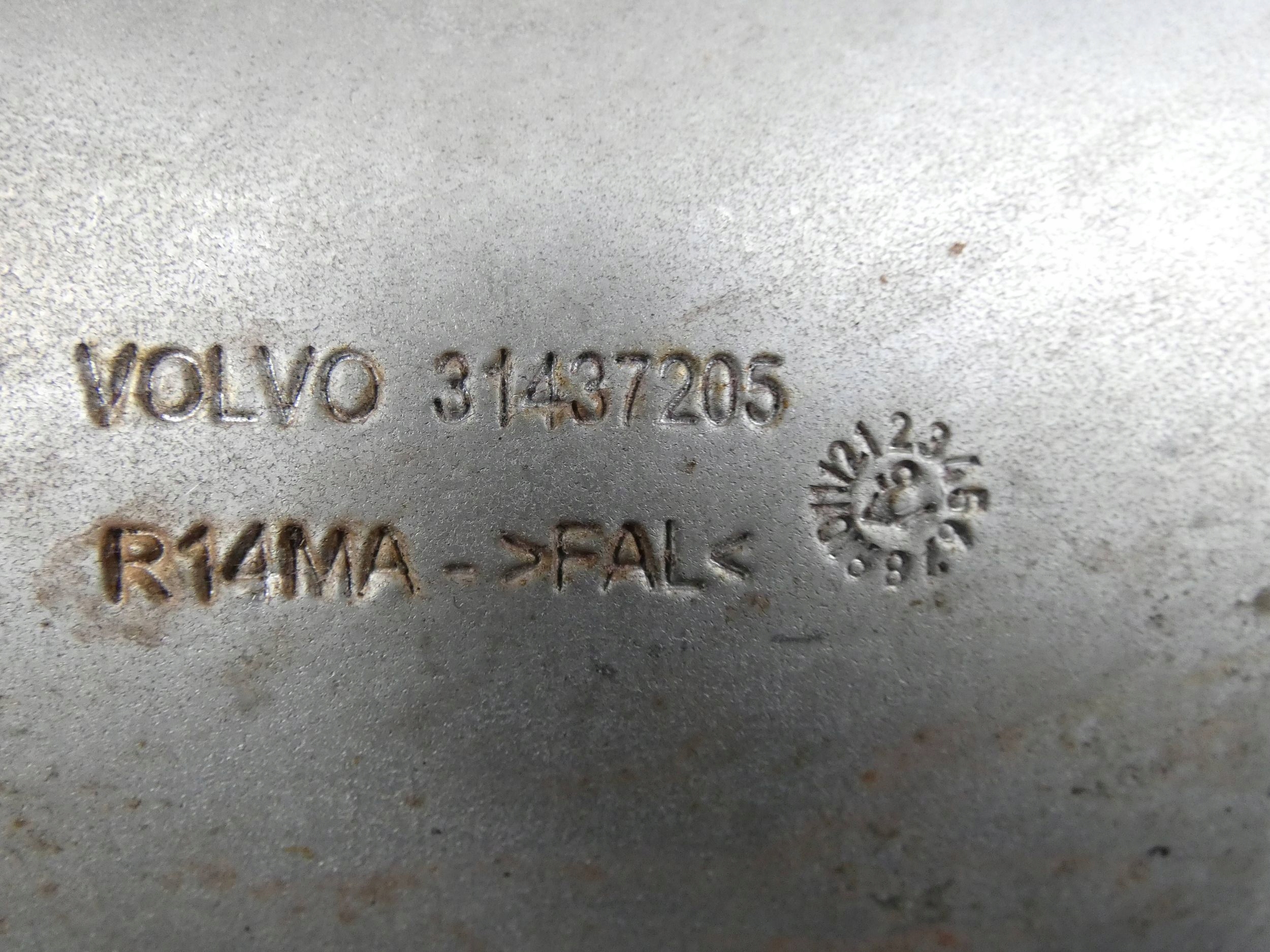 VOLVO XC90 II XC60 2.0 T8 Blende Abdeckung TERMICZNA