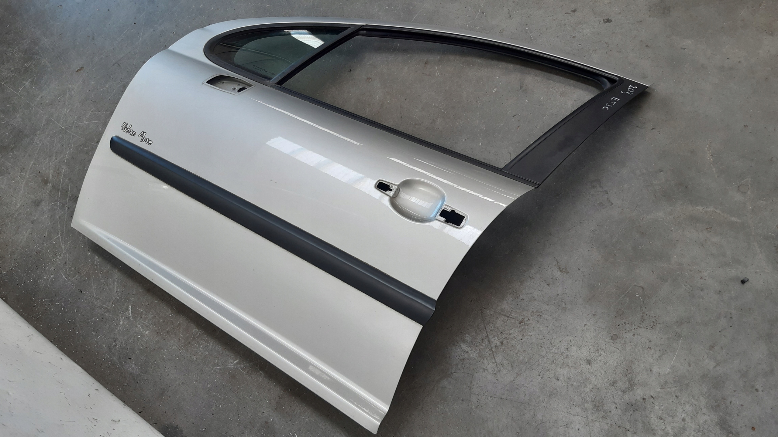 door left front ETSC Peugeot 207