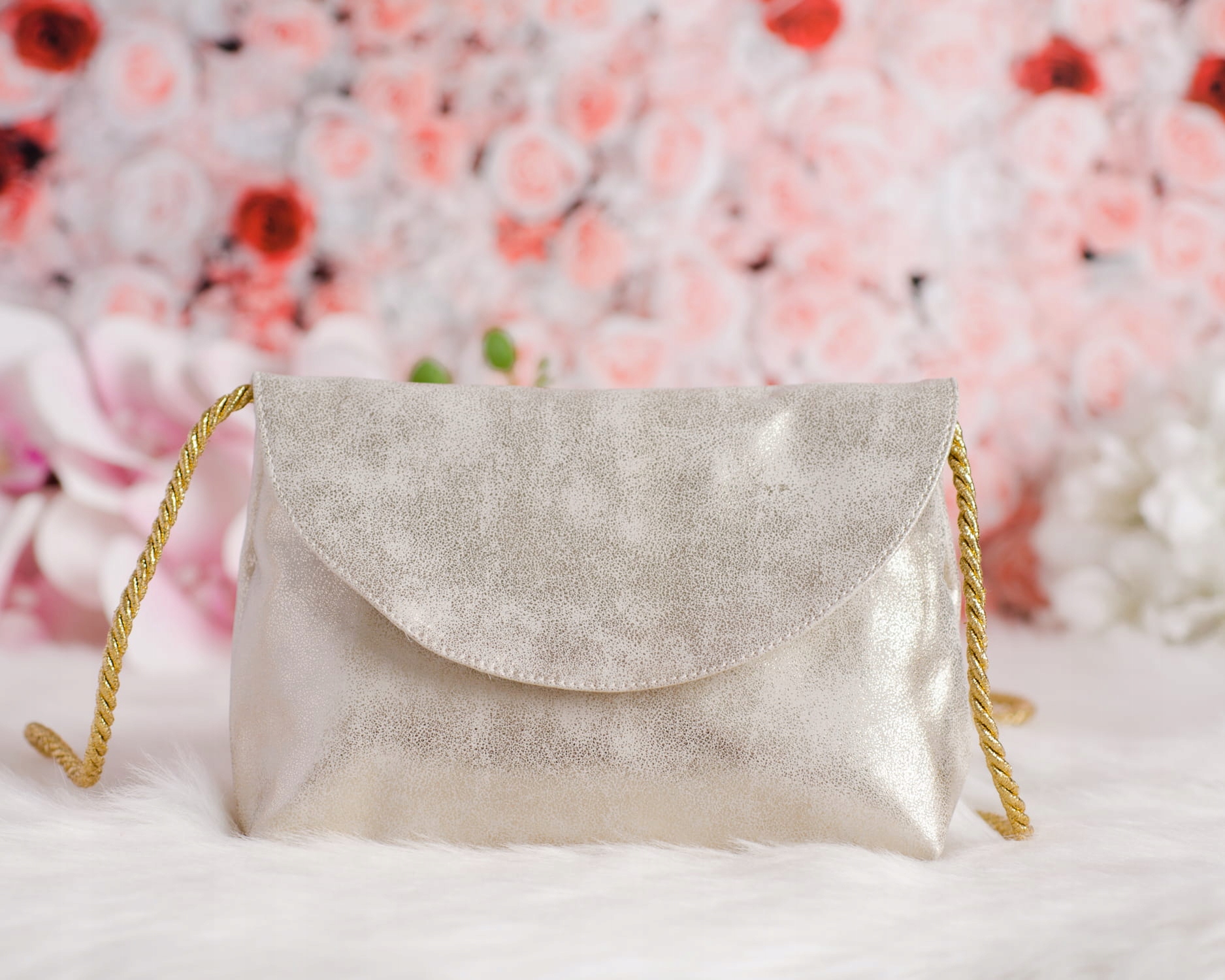 Torebka złota dziewczęca 120ZL Stan opakowania oryginalne