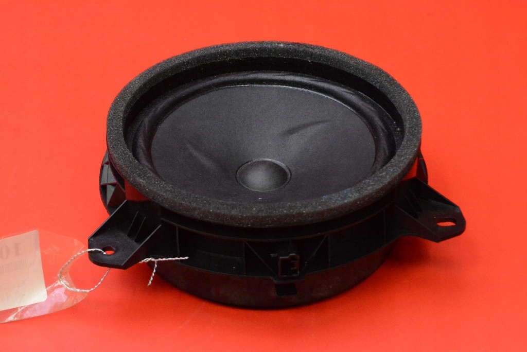 speaker left rear part 86160-30F40 LEXUS UX 250H 18-22