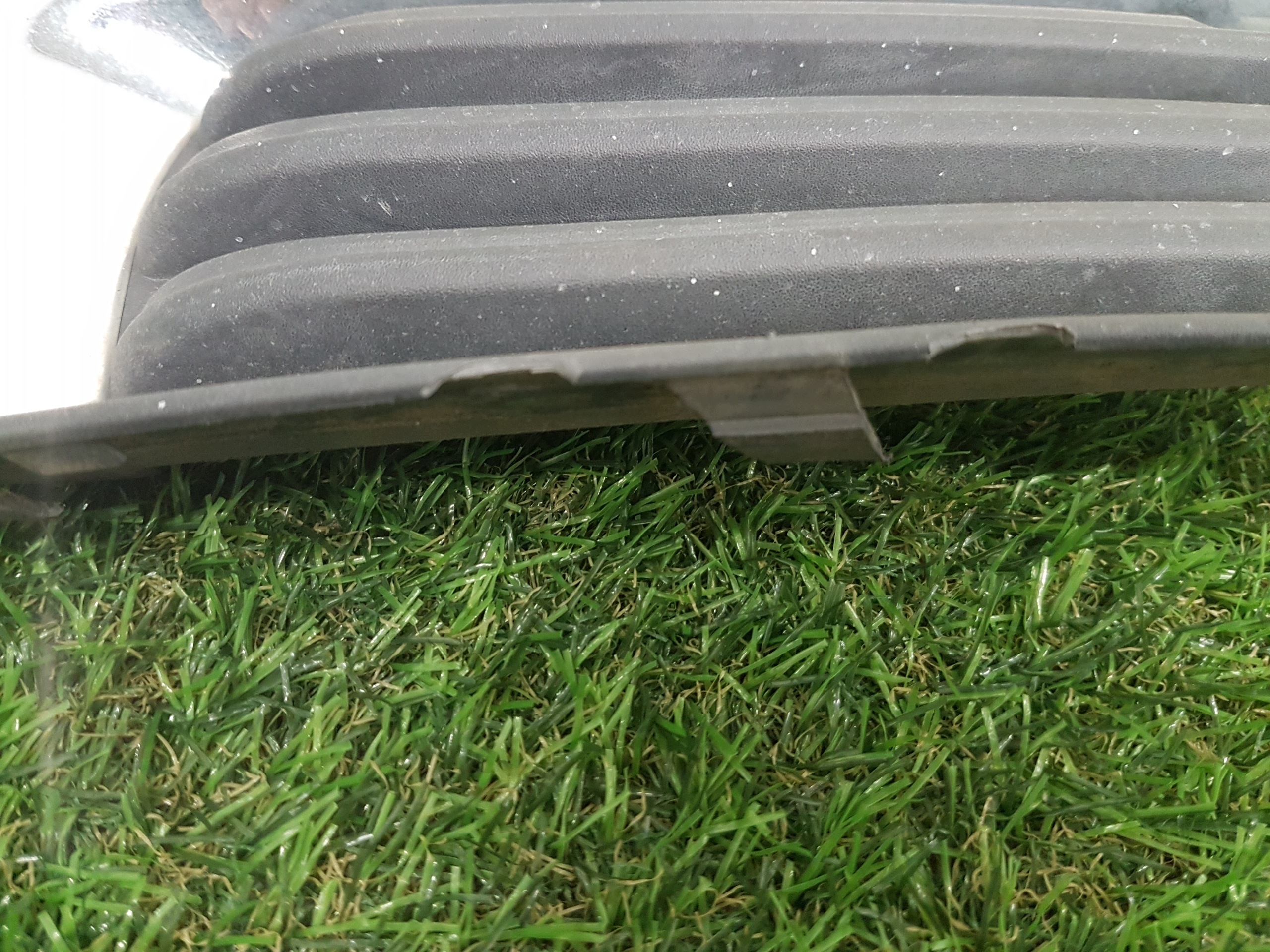 grid of a bumper right OPEL INSIGNIA 13238371