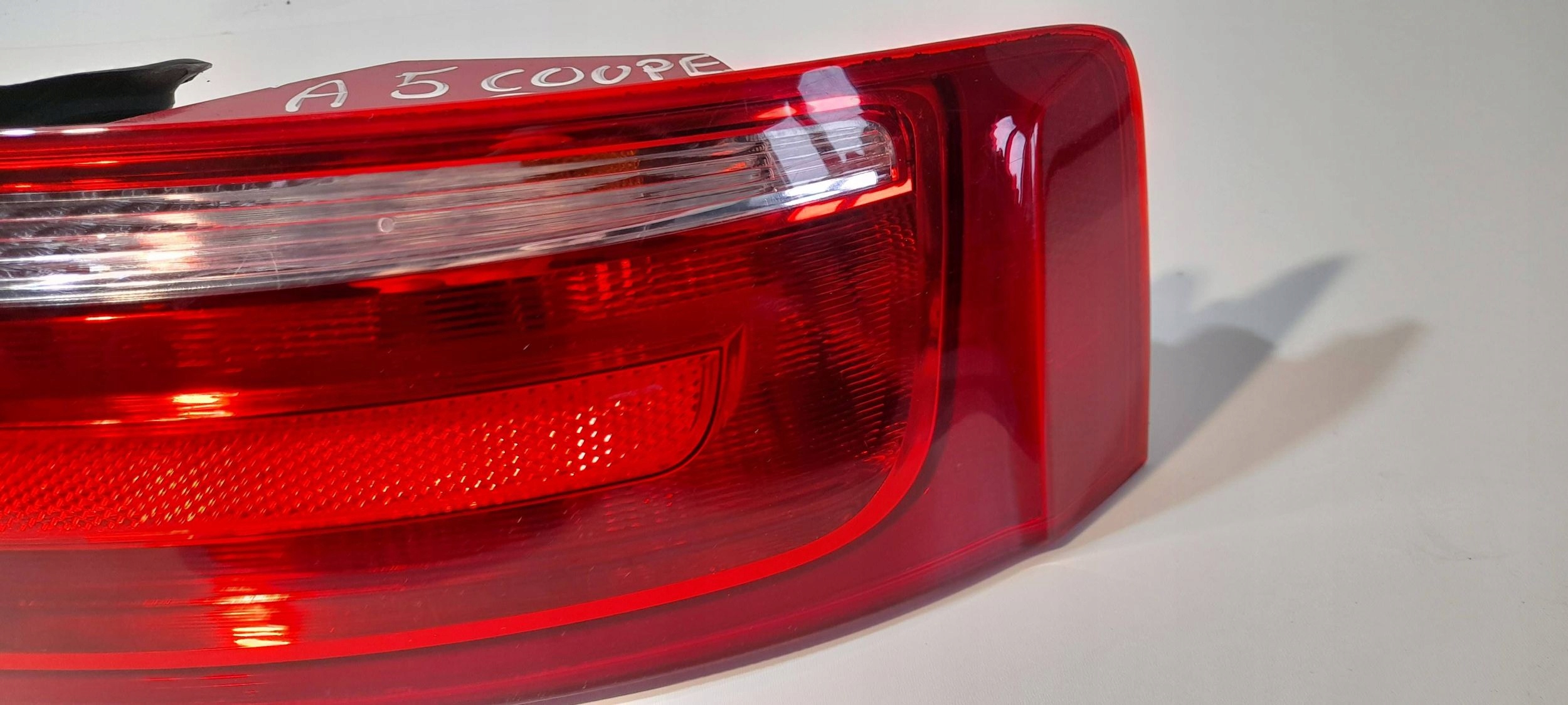 Audi A5 8T 8F Coupe light rear right 8T0945096 (R399)